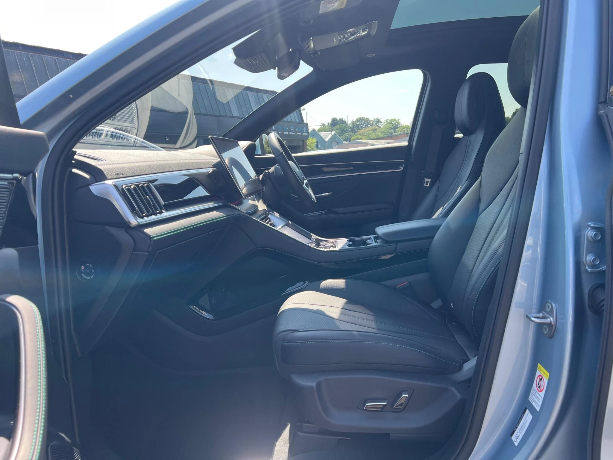 Vehicle image 47