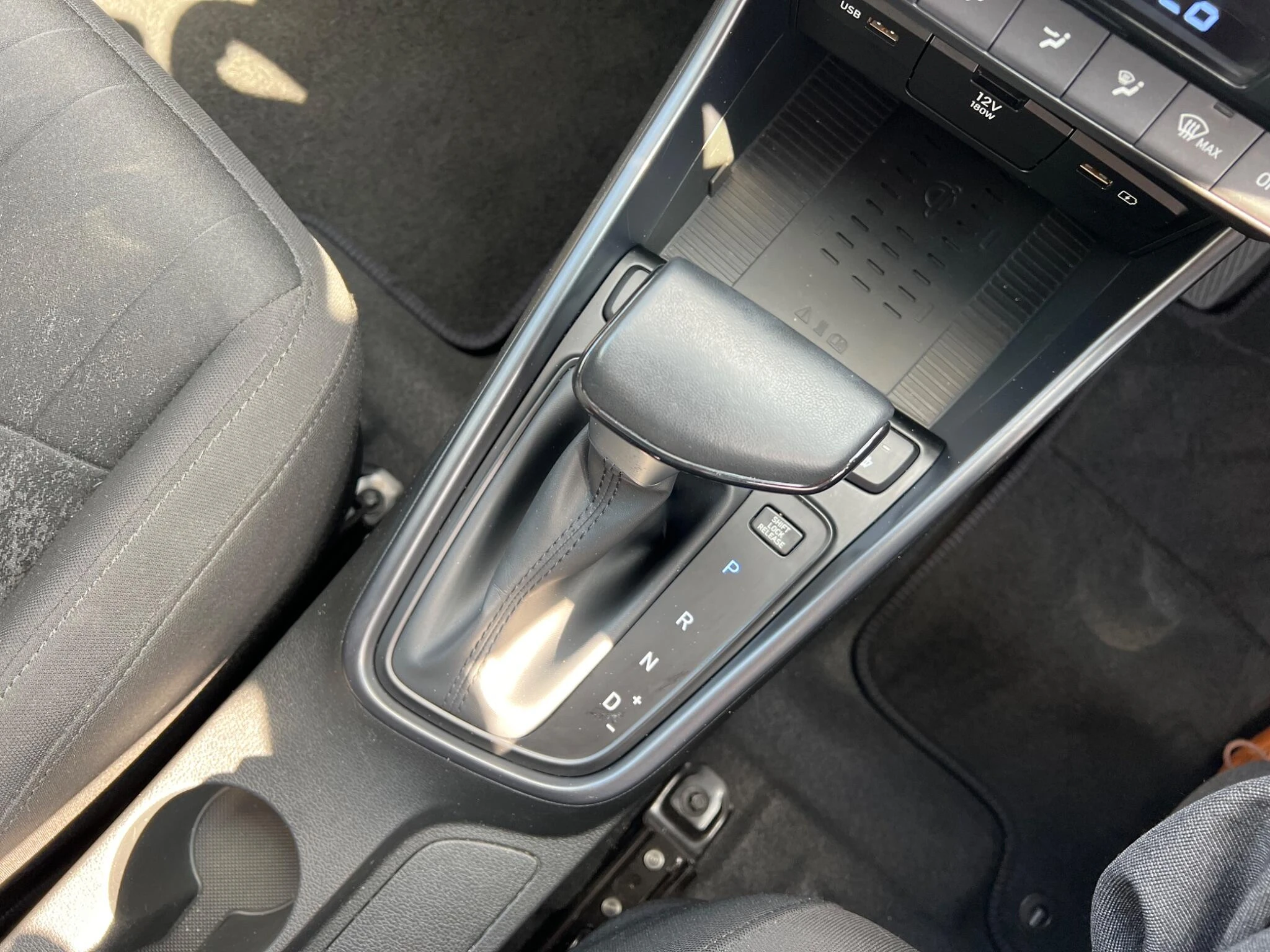Vehicle image 26