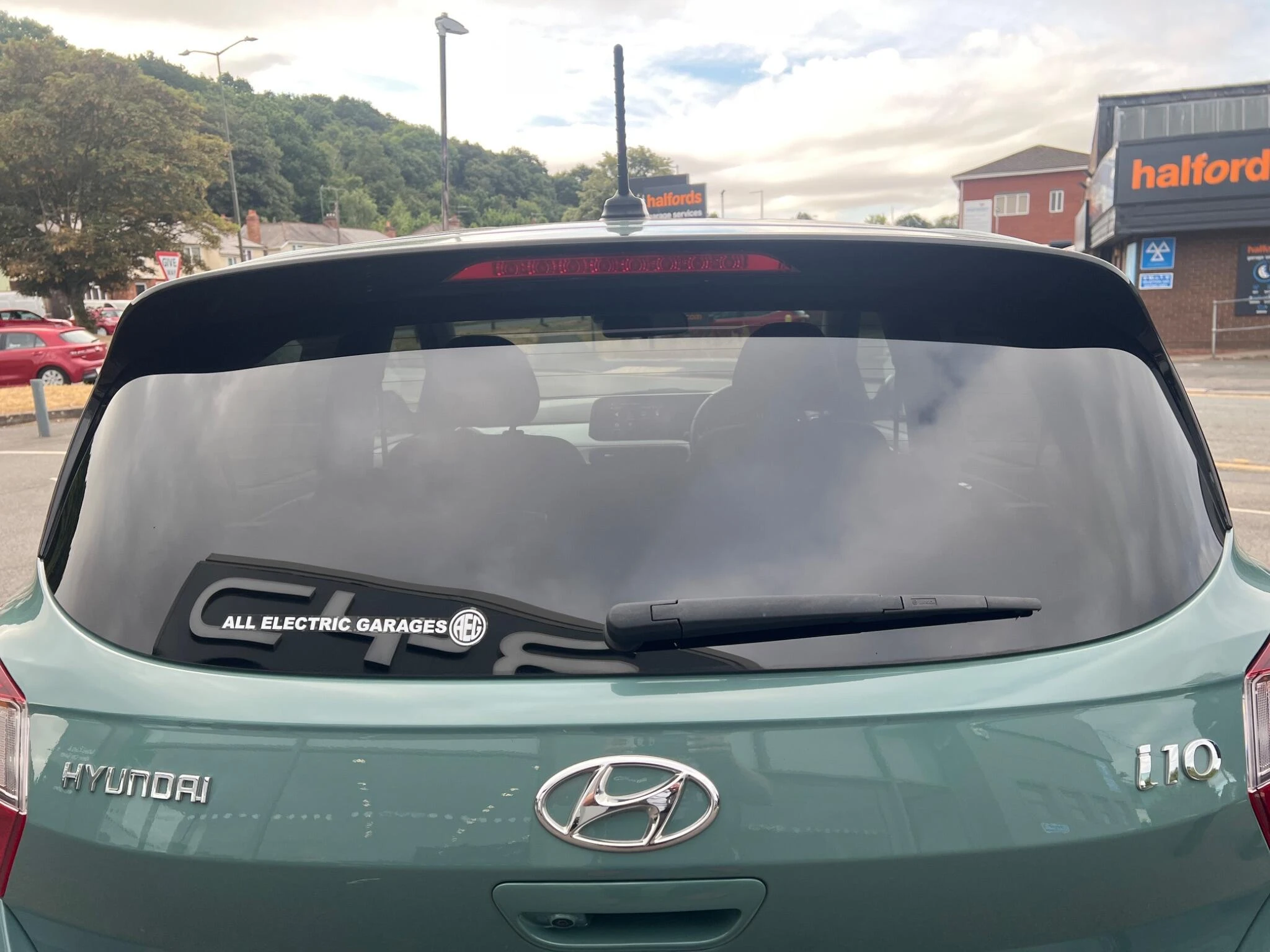 Vehicle image 8