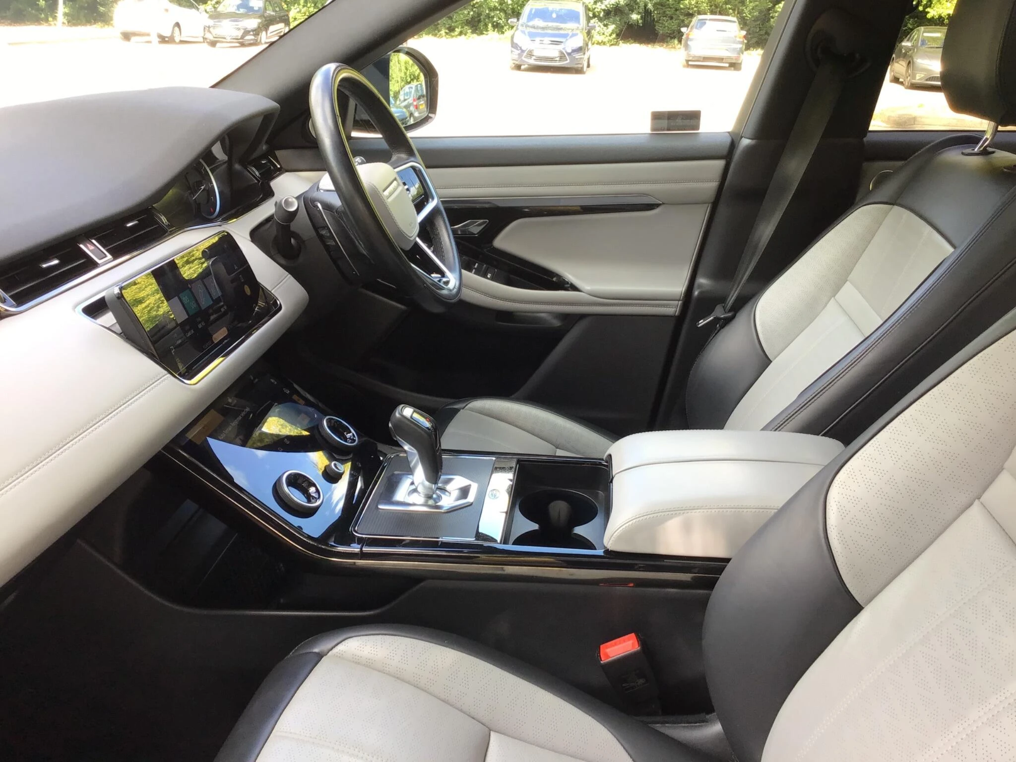 Vehicle image 20