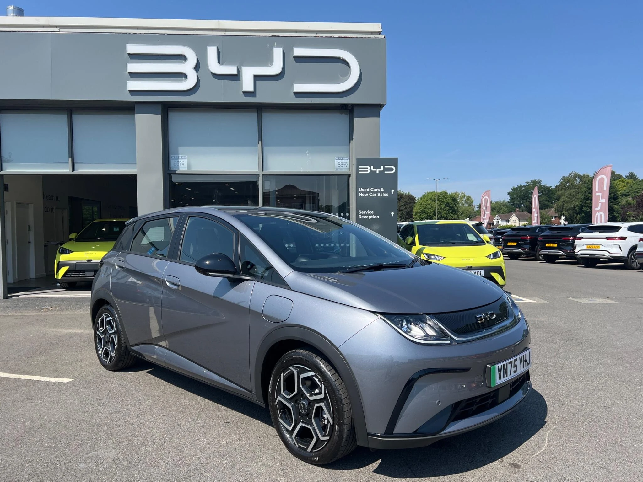 Vehicle image 19