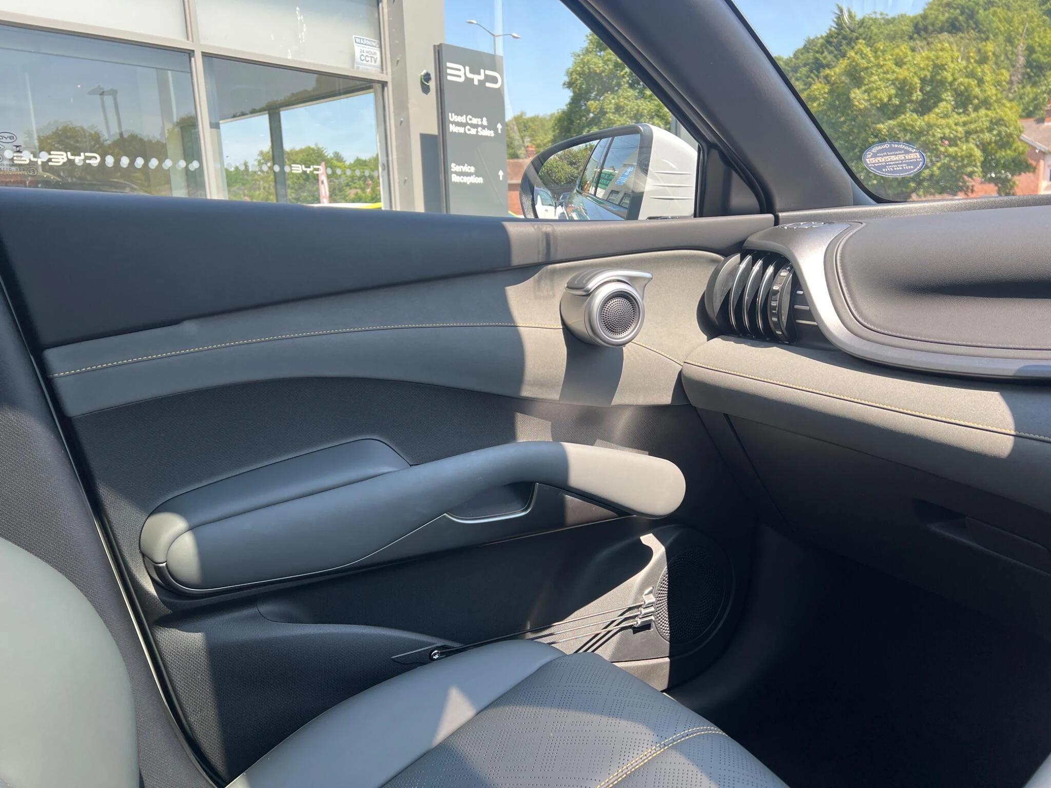 Vehicle thumbnail 1