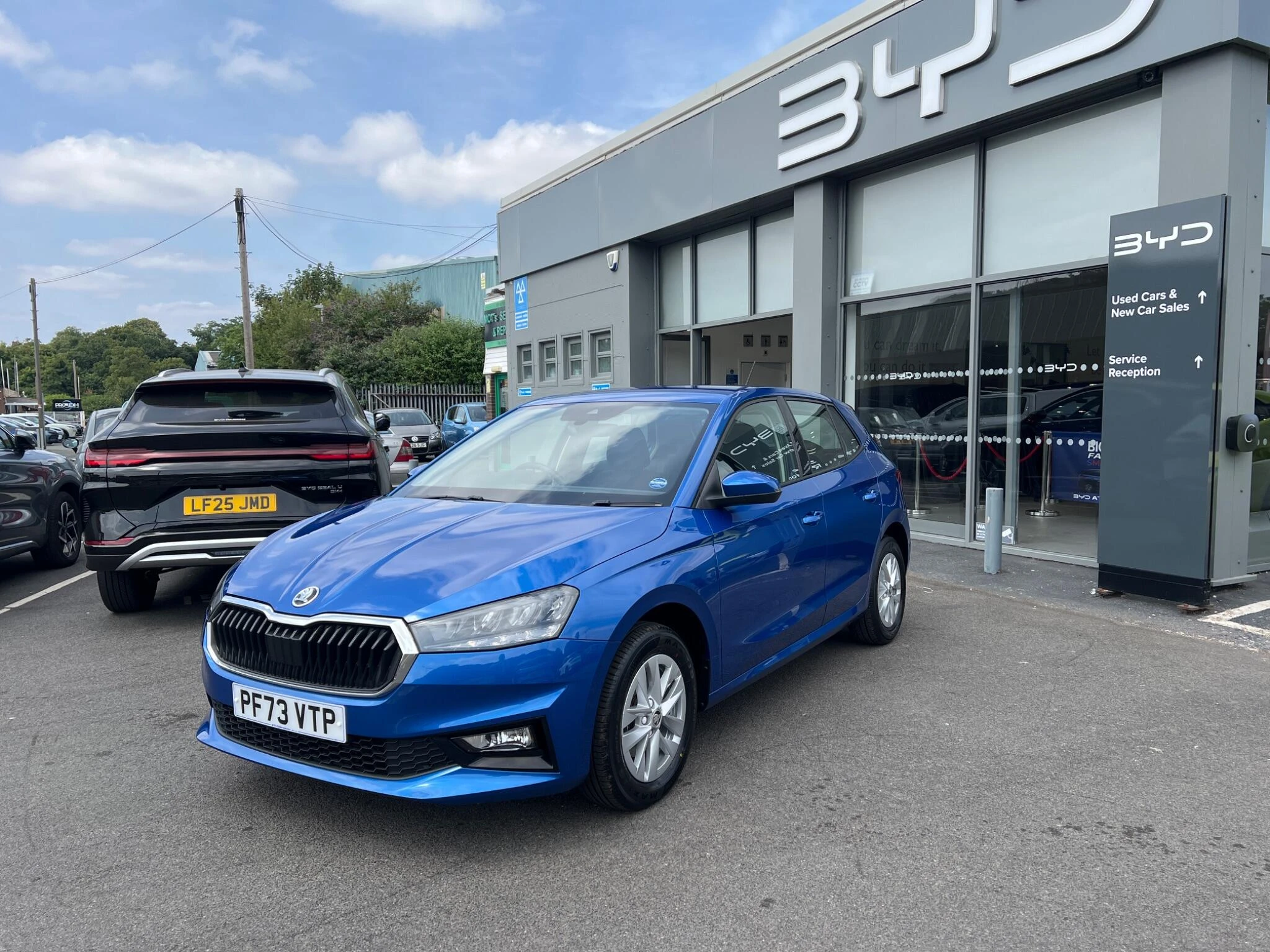Vehicle image 3