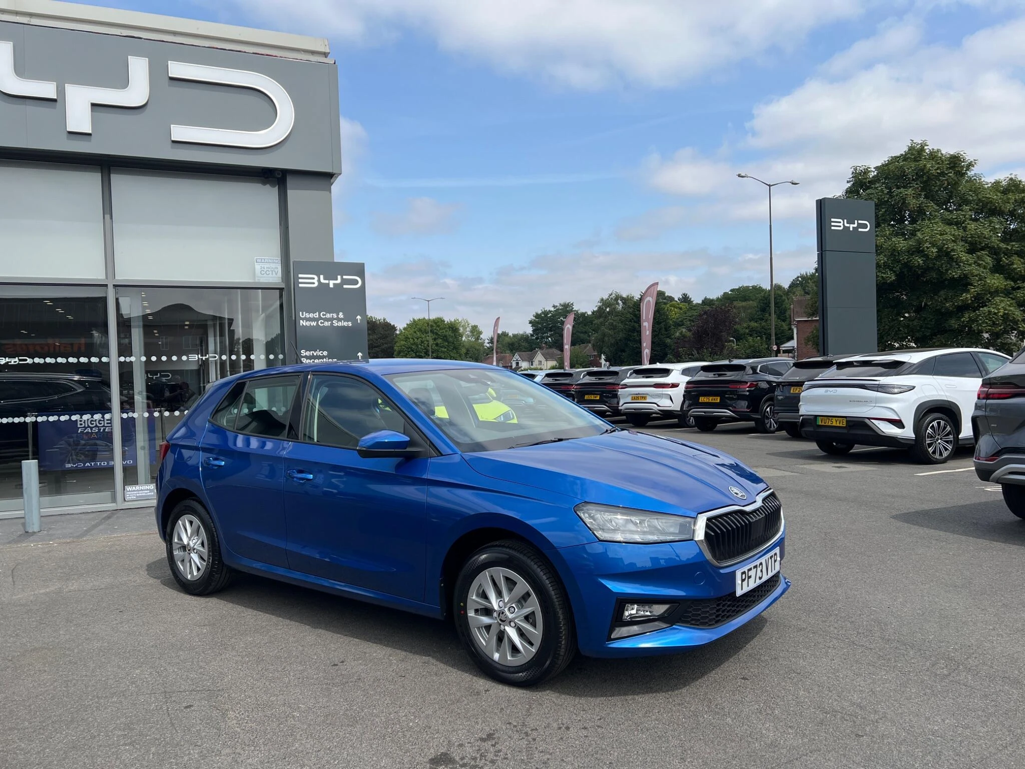 Vehicle image 4