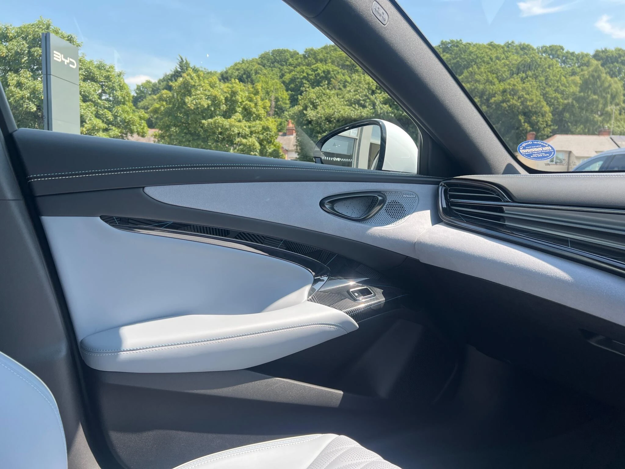 Vehicle image 40