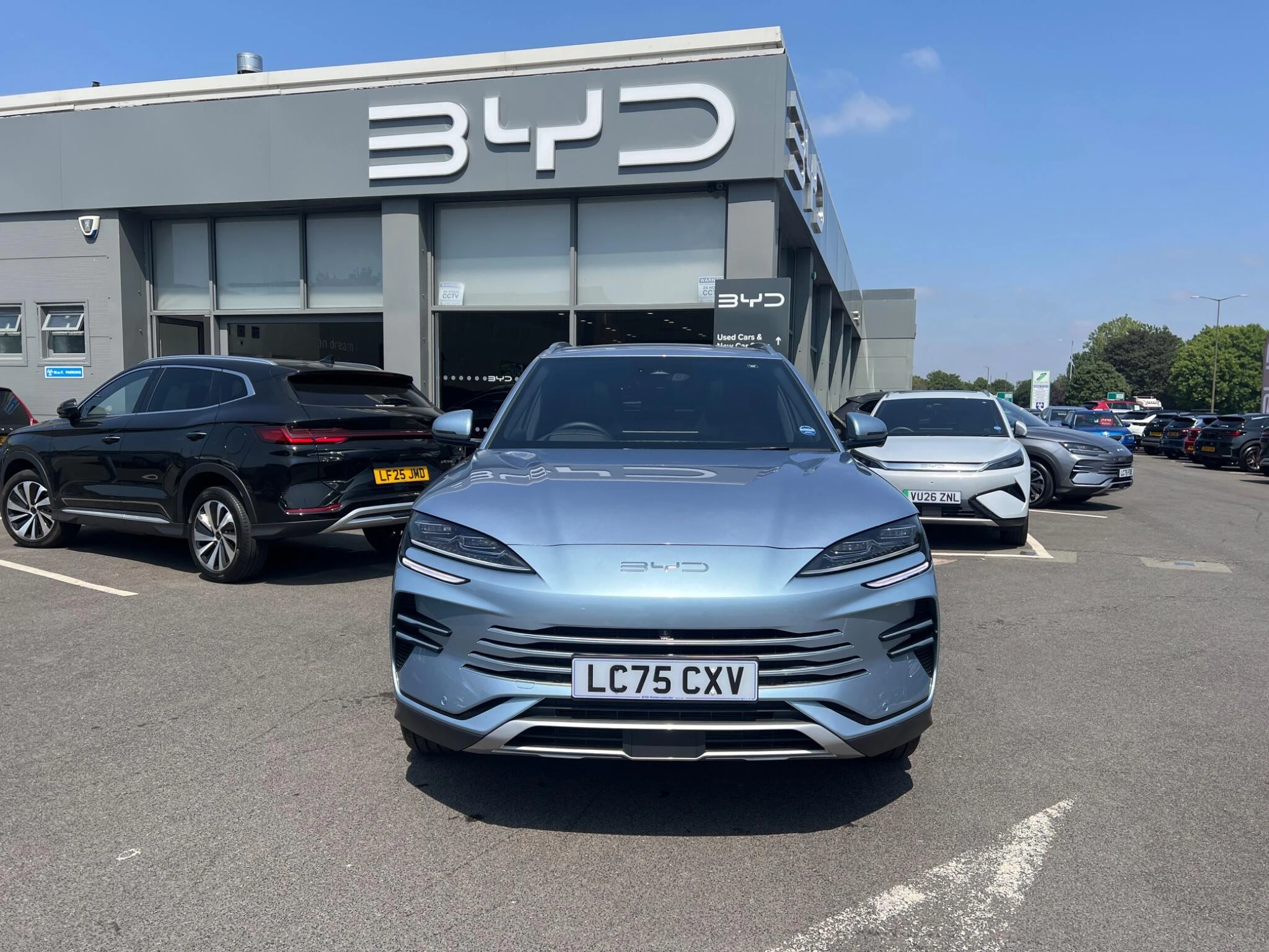 Vehicle image 9