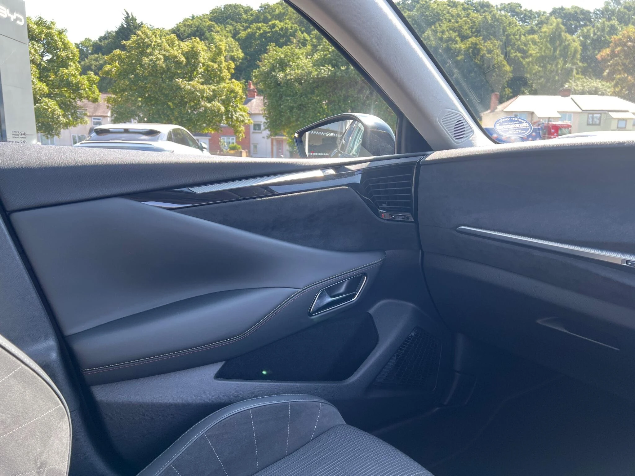 Vehicle image 49