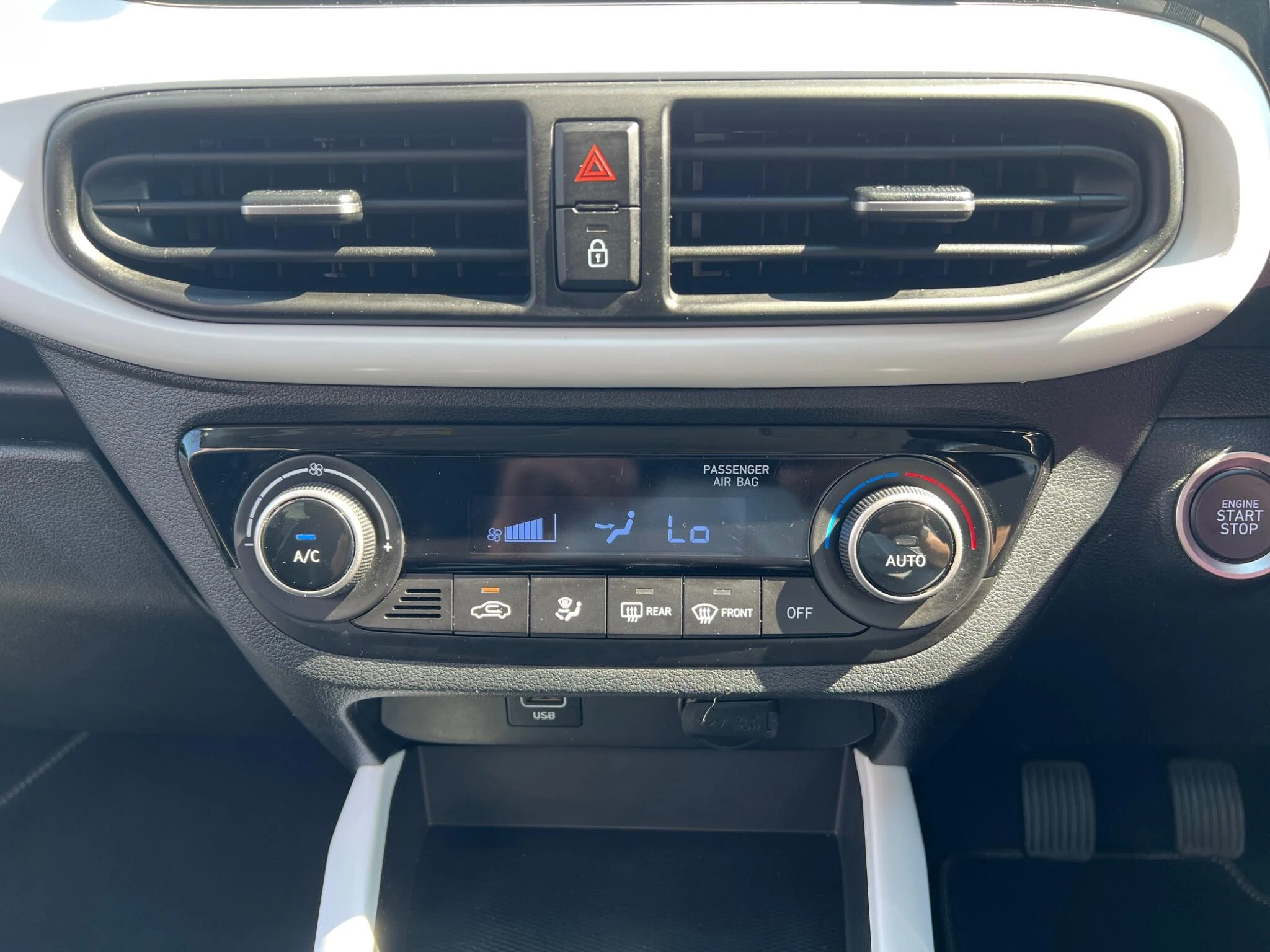Vehicle image 38