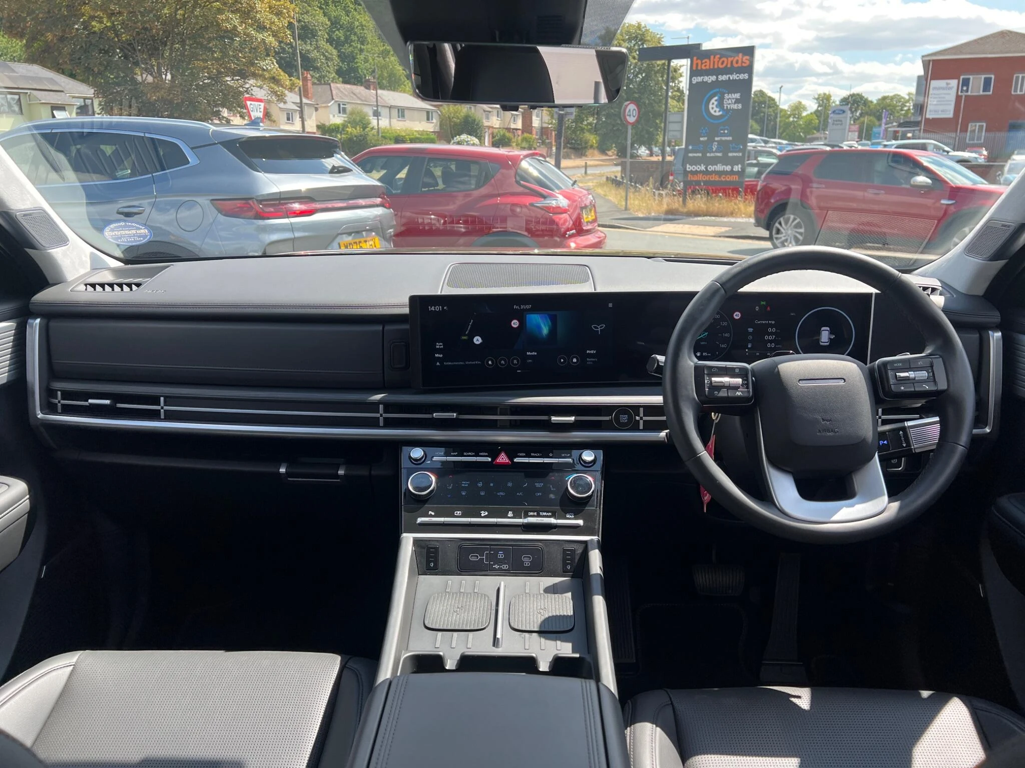 Vehicle image 35