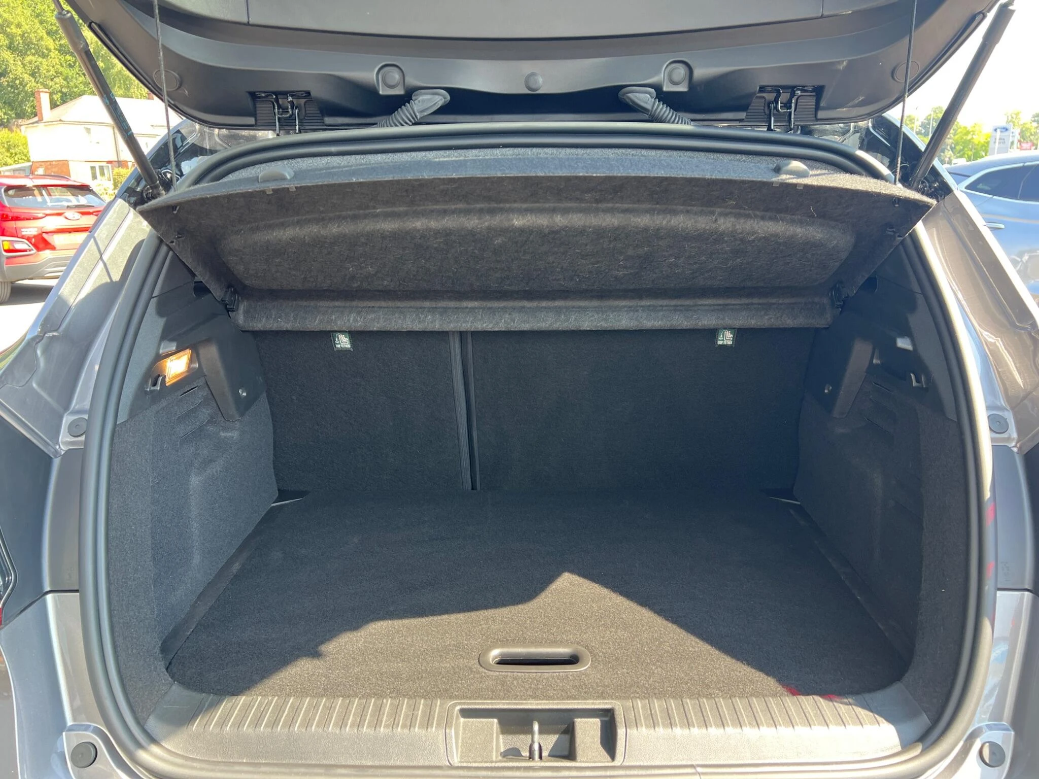 Vehicle image 41