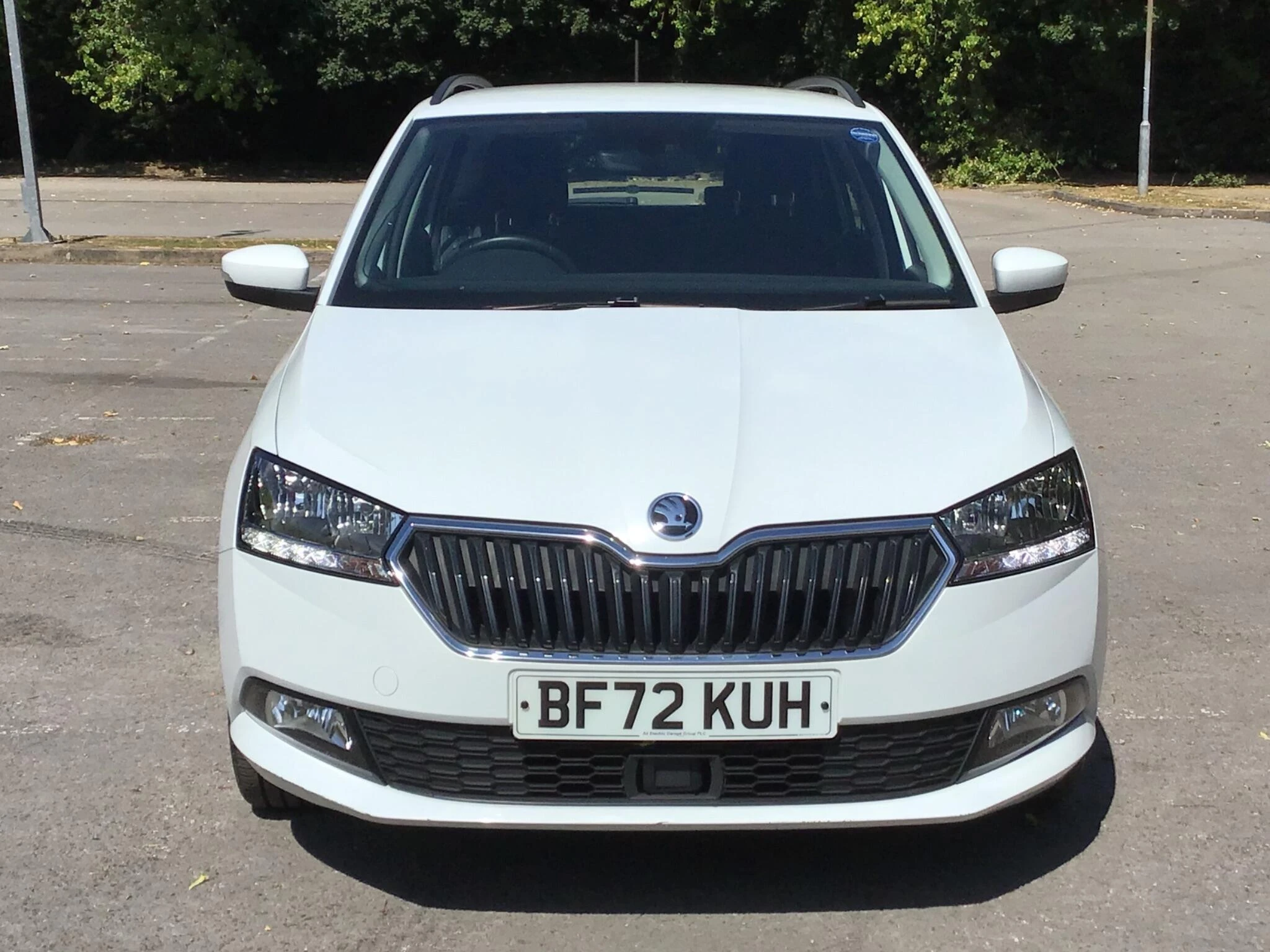 Vehicle image 8