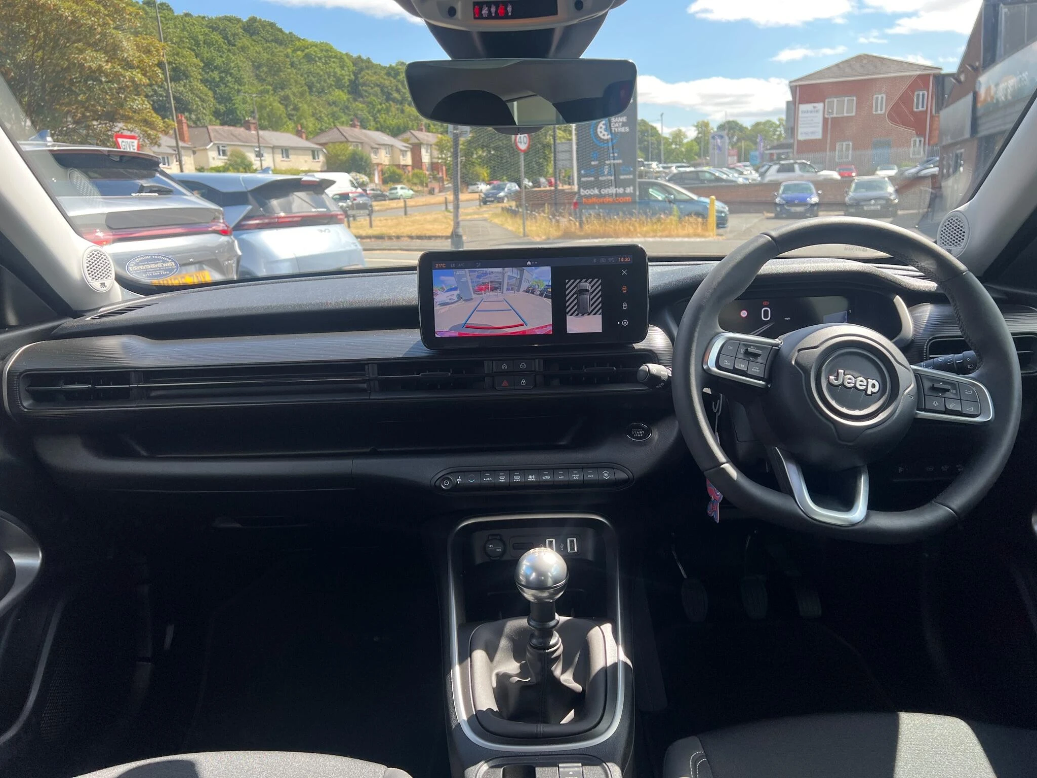Vehicle image 17