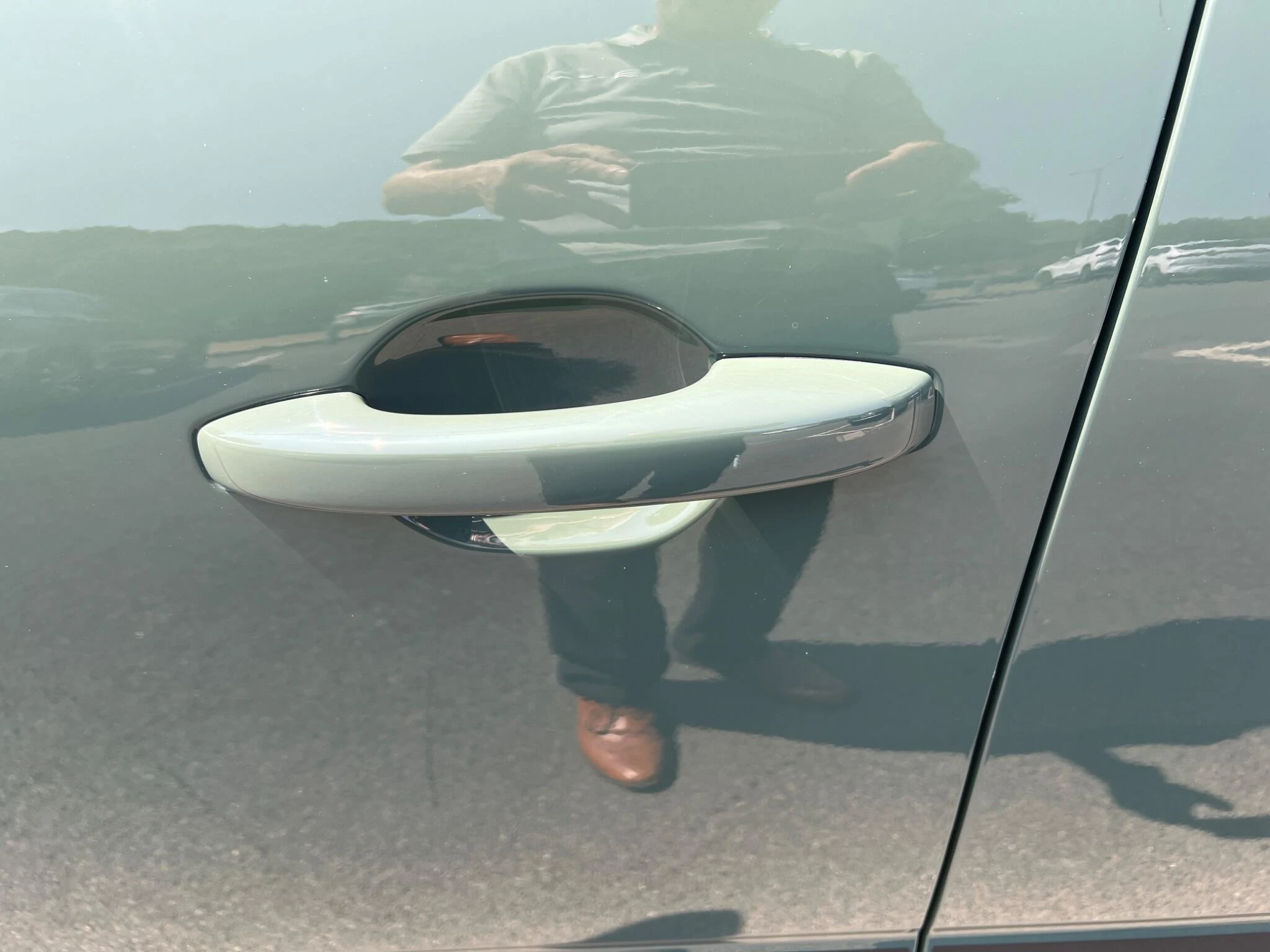 Vehicle image 42