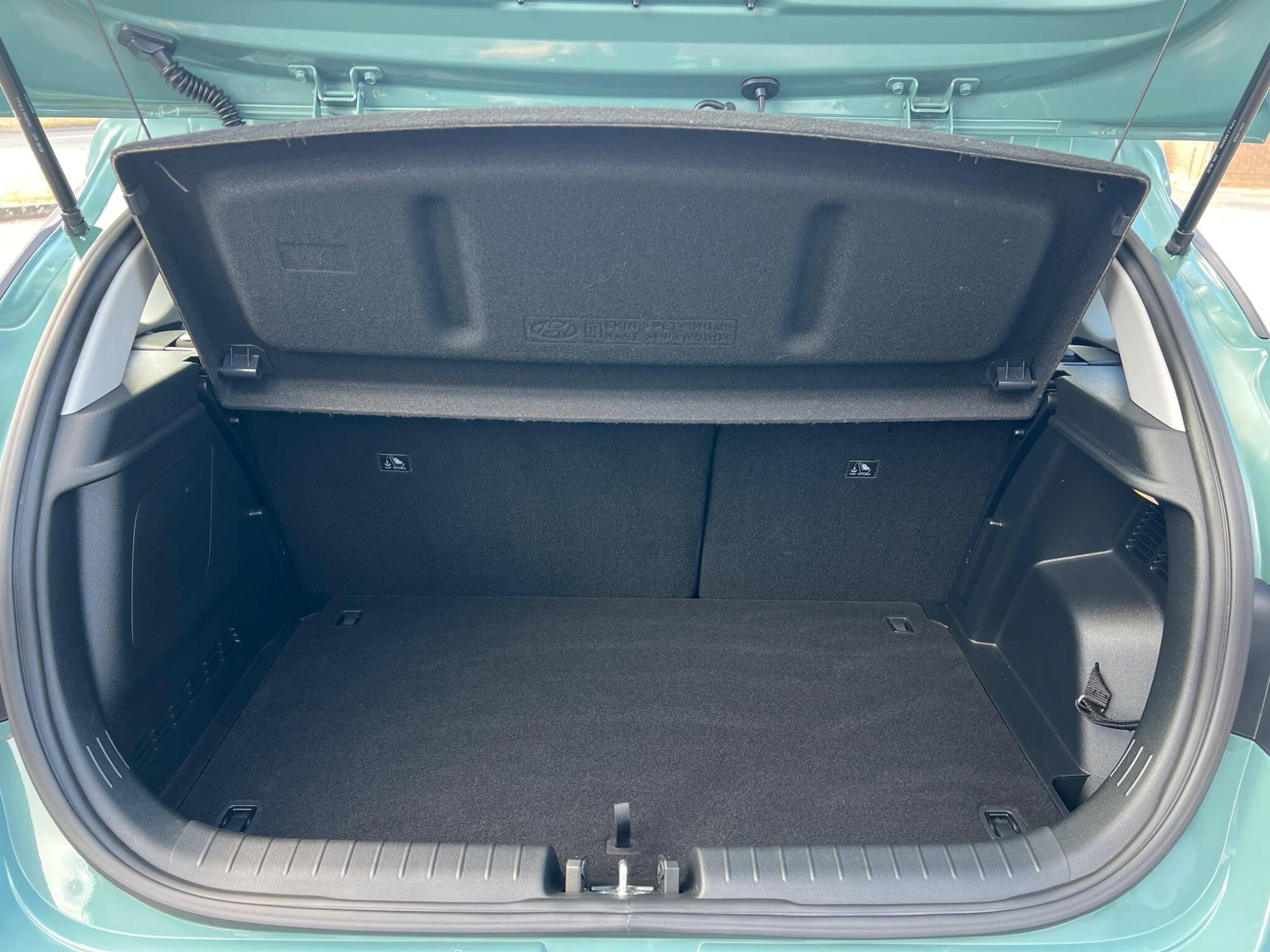 Vehicle image 37