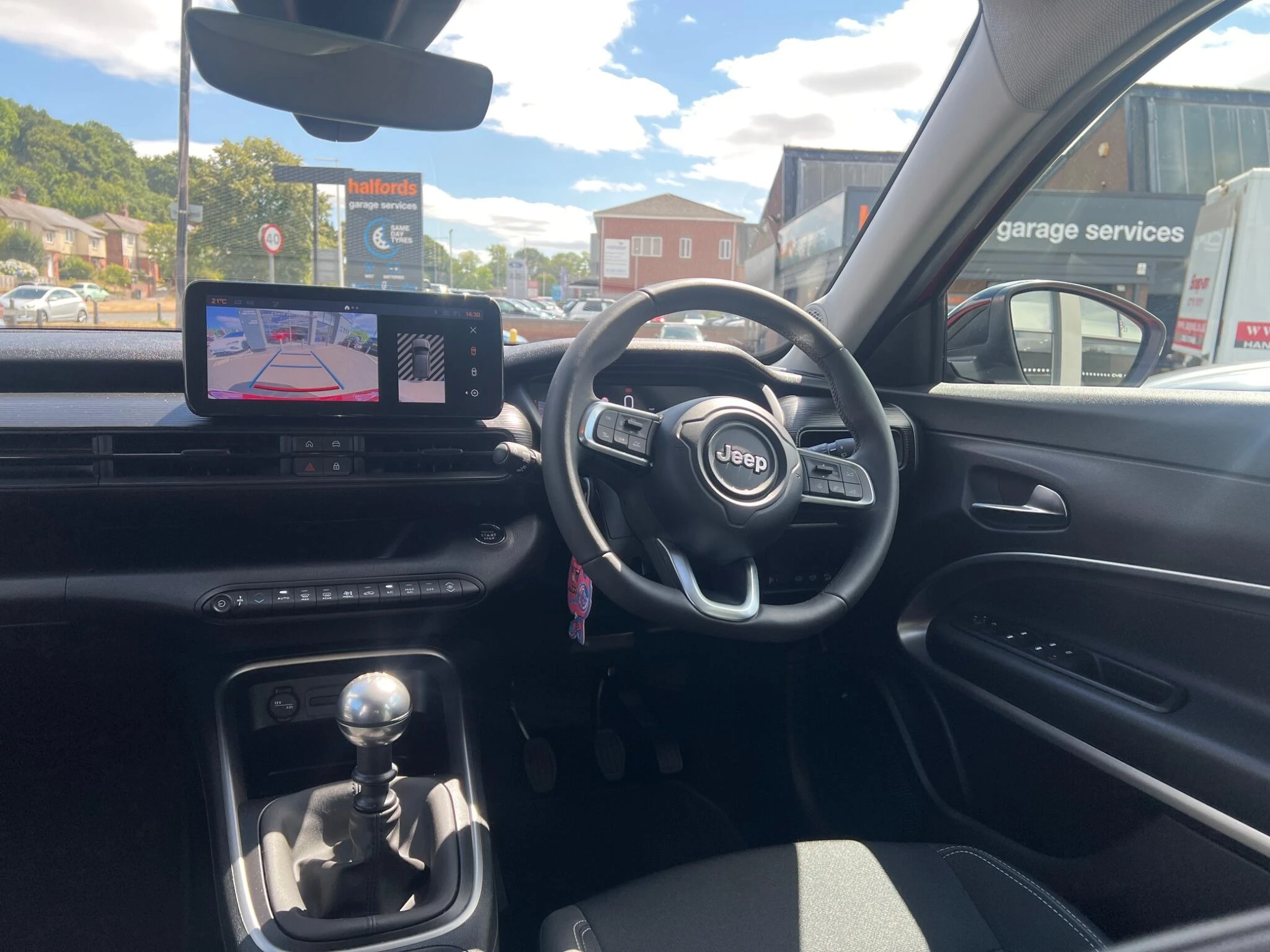 Vehicle image 18