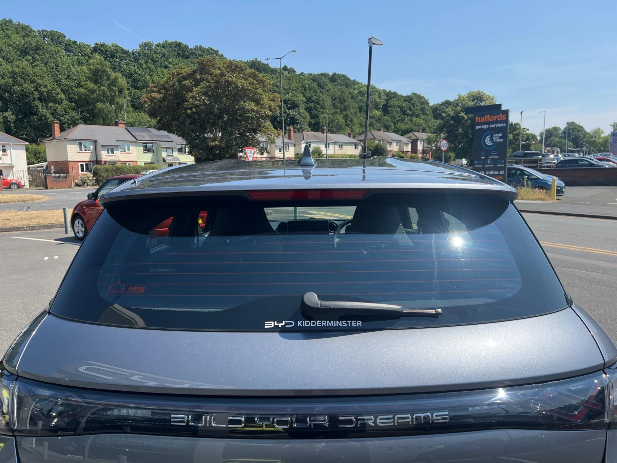 Vehicle image 27