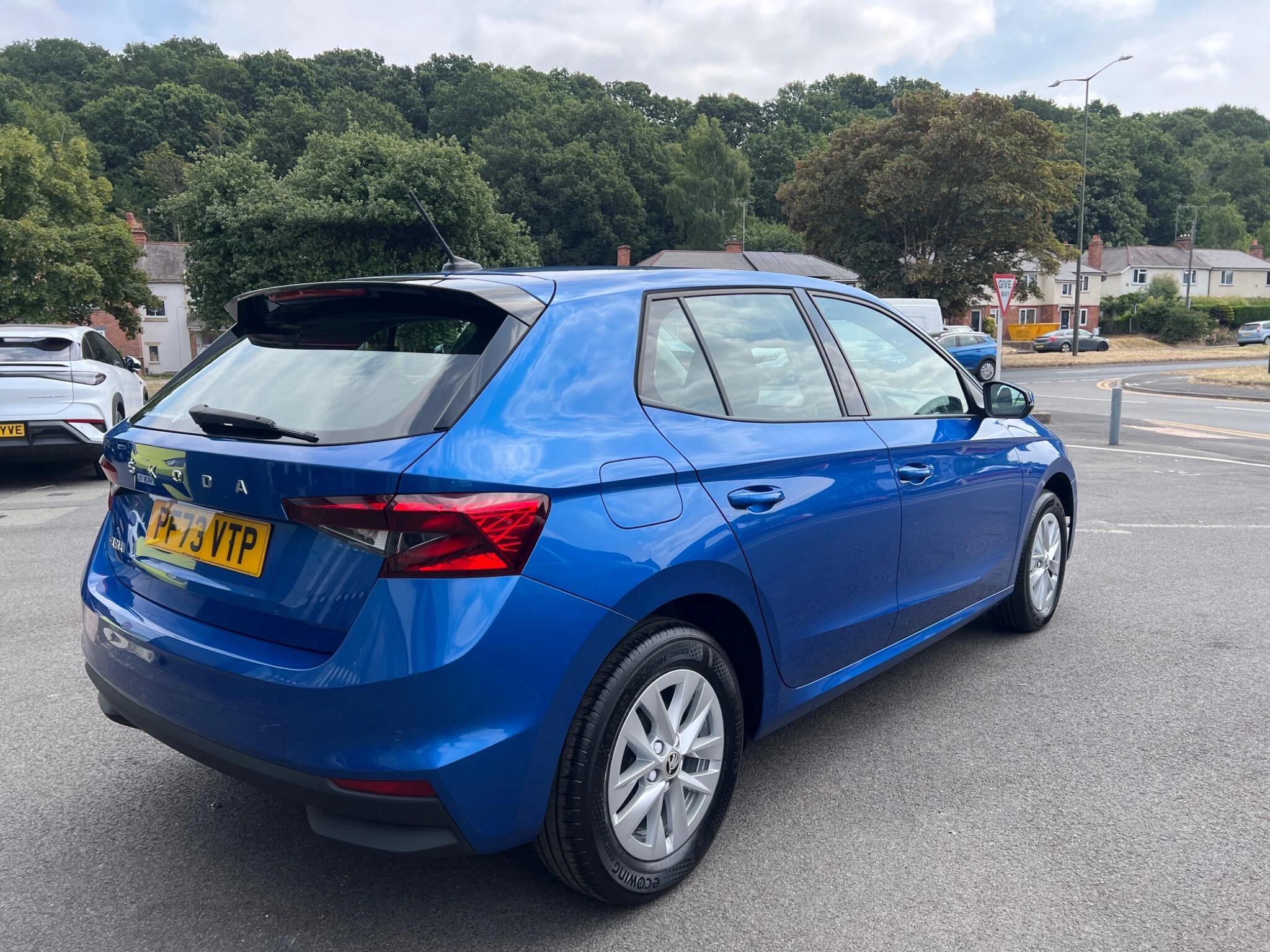 Vehicle image 8