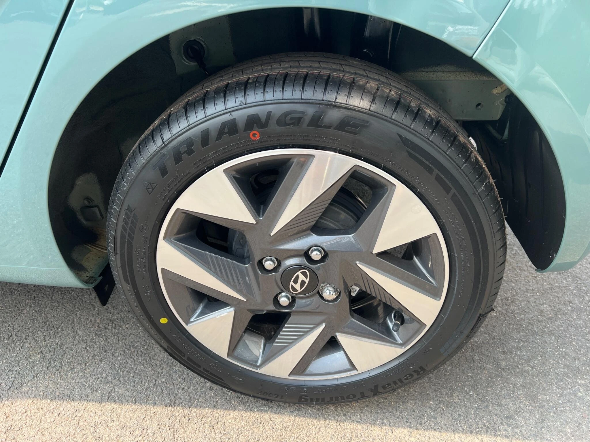 Vehicle image 30