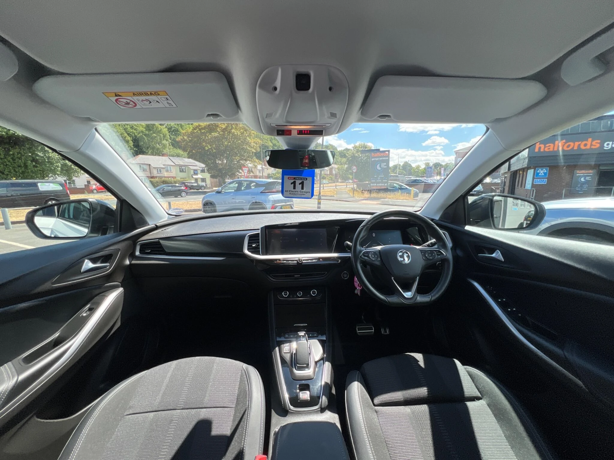 Vehicle image 20