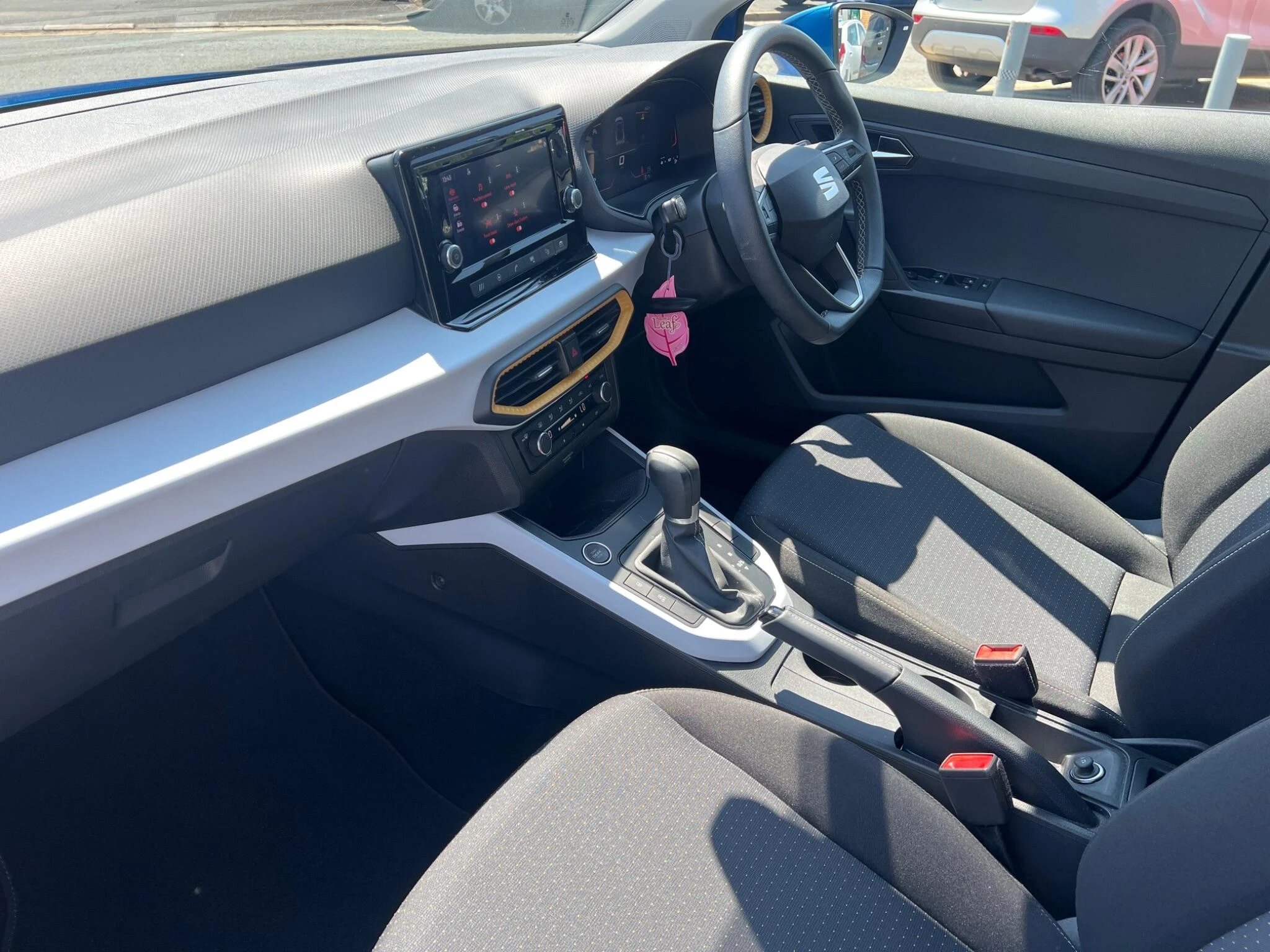 Vehicle image 35