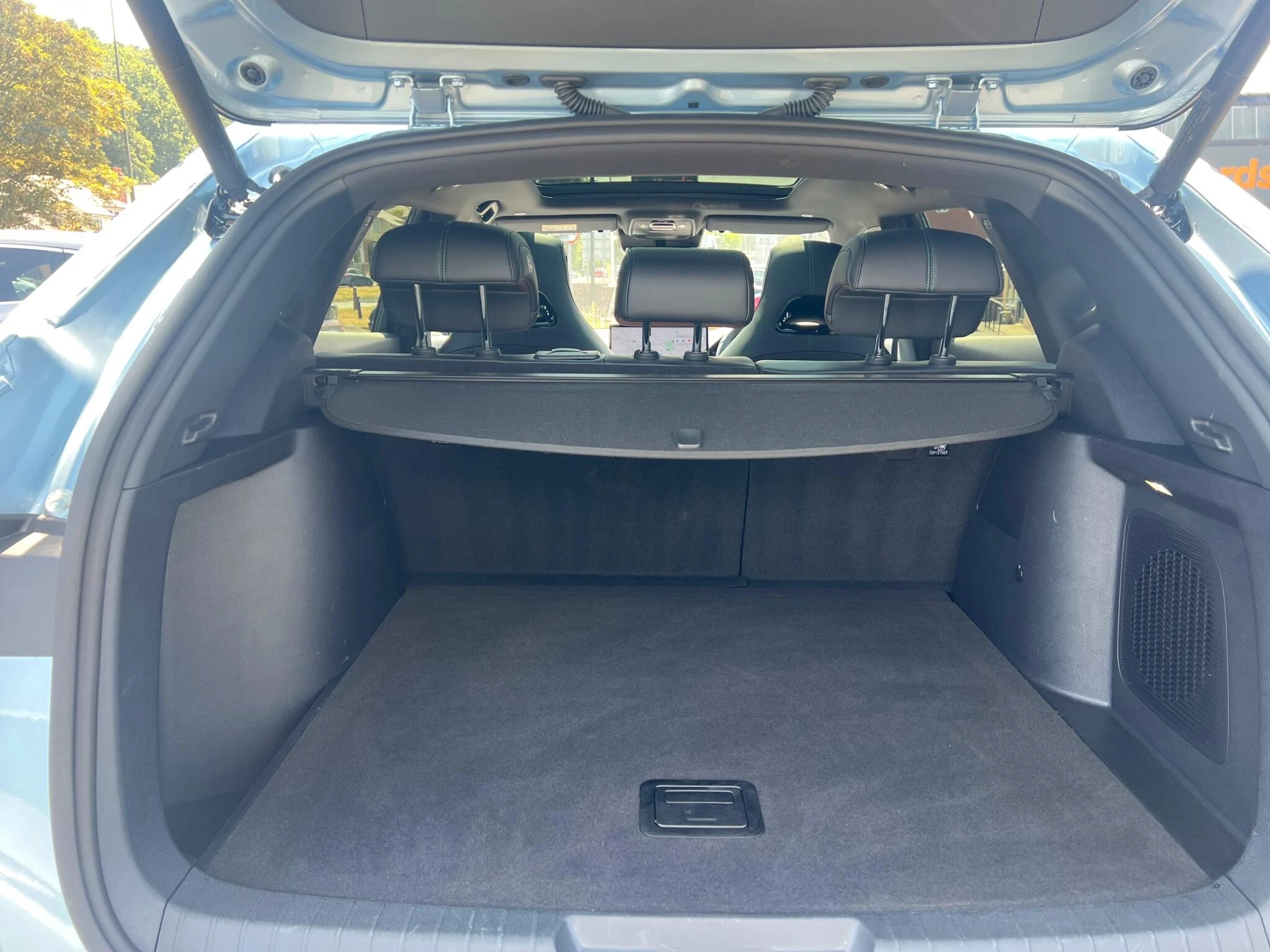 Vehicle image 49