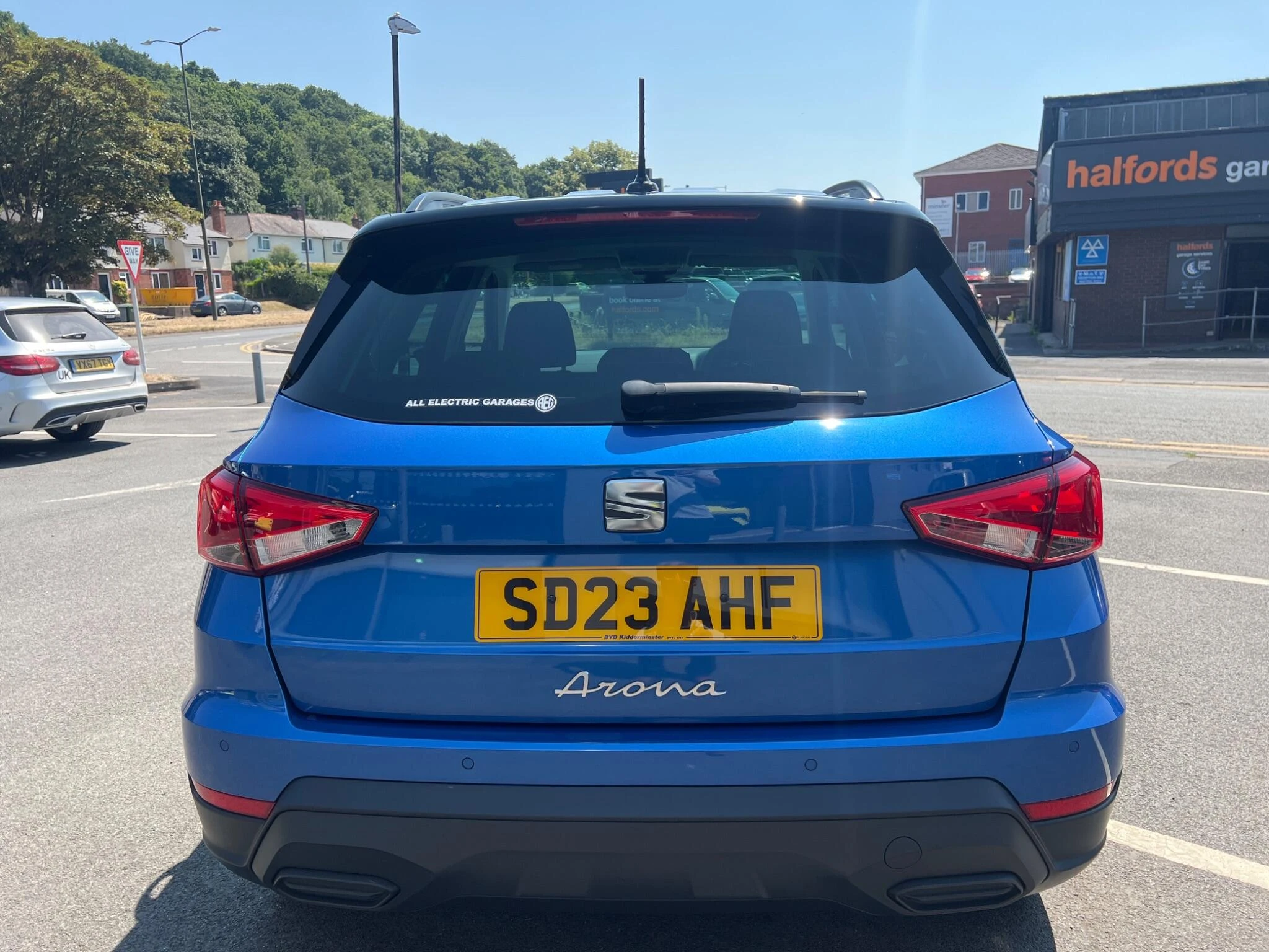 Vehicle image 47