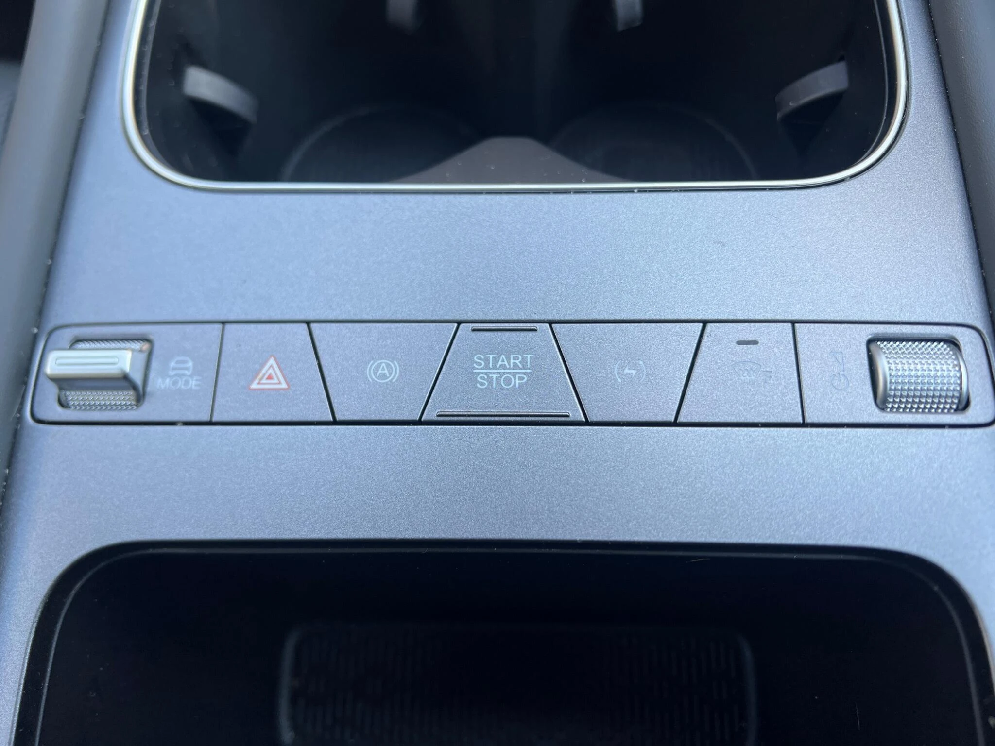 Vehicle thumbnail 6