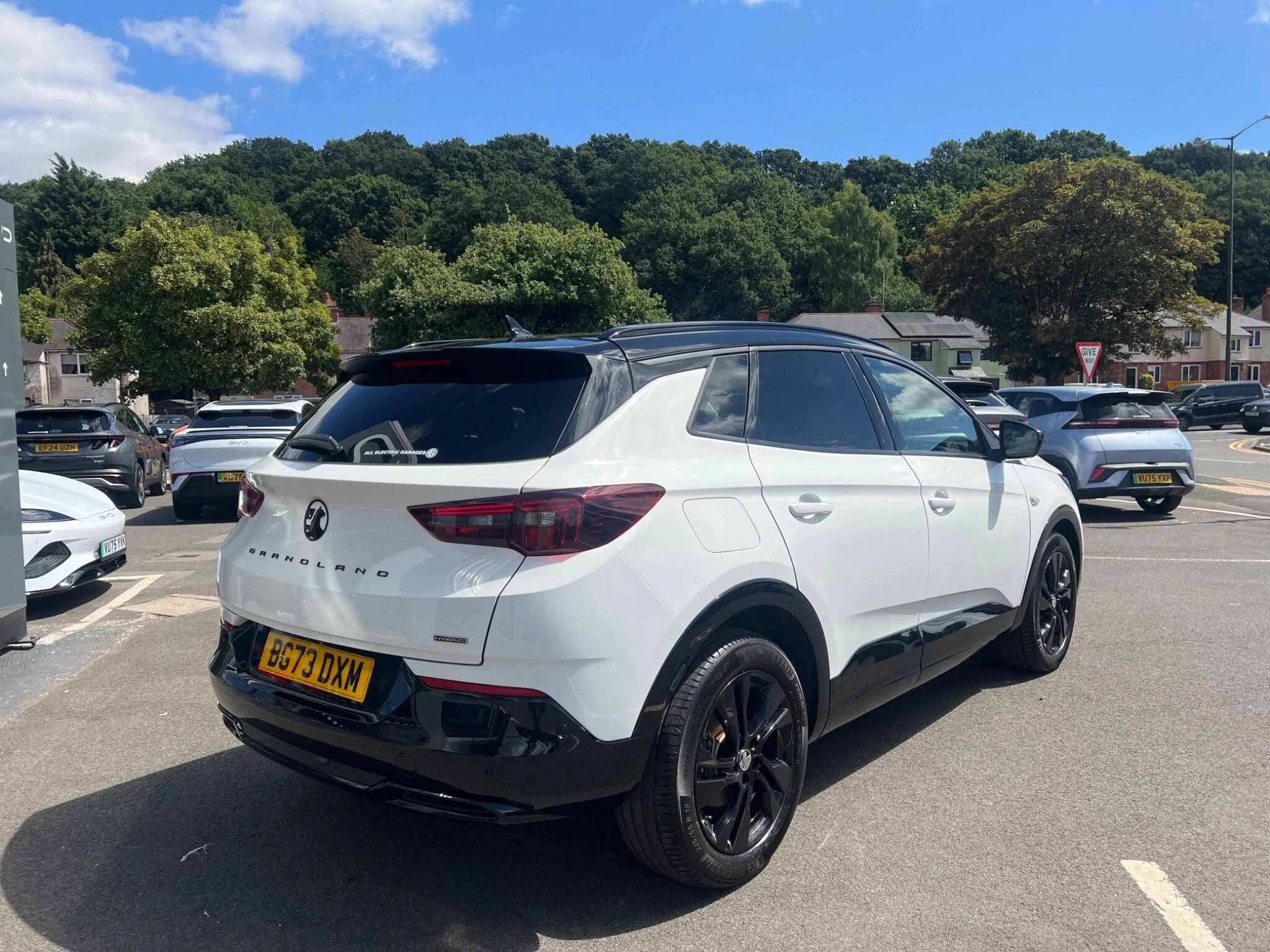Vehicle image 18