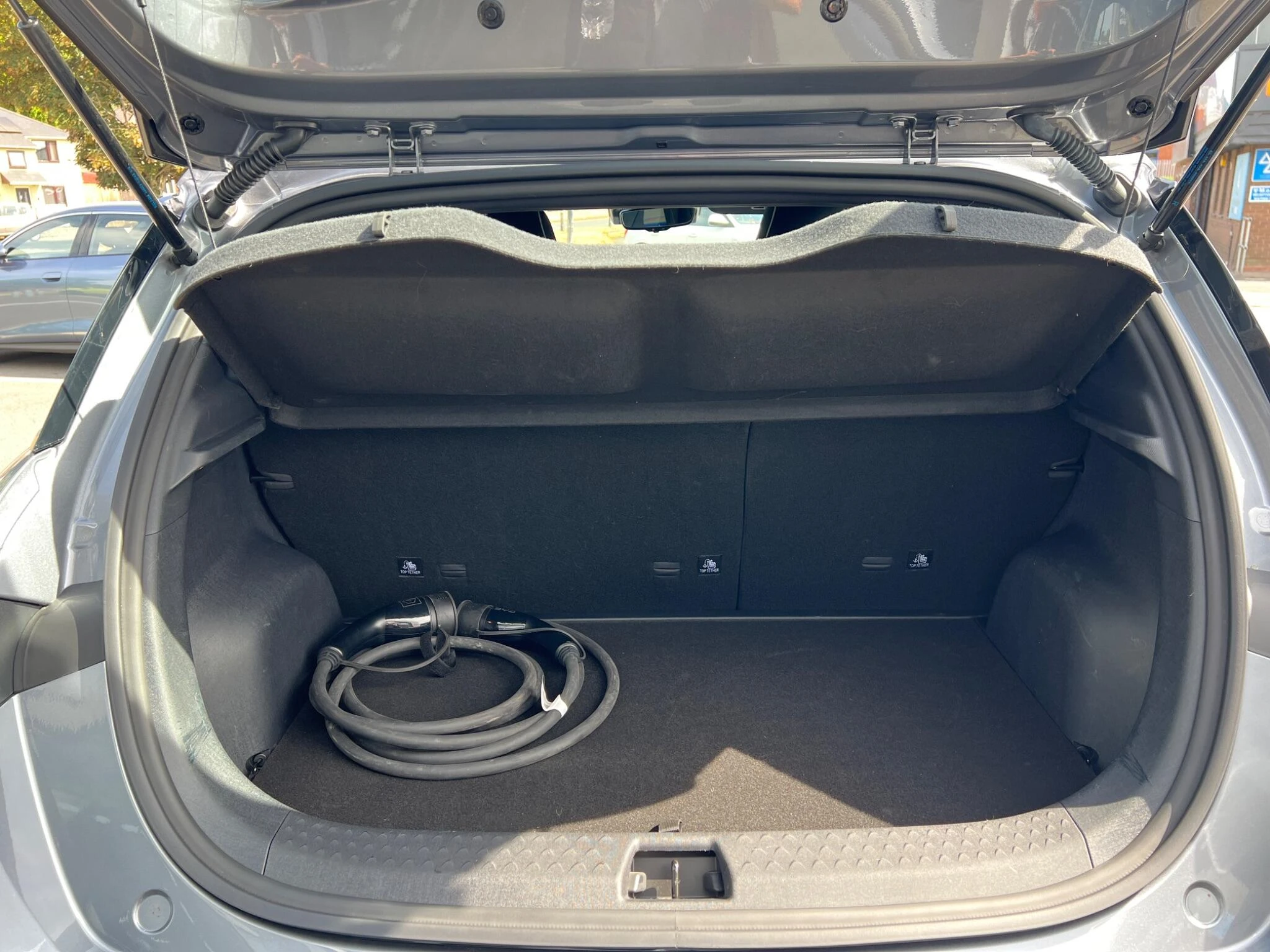 Vehicle image 40