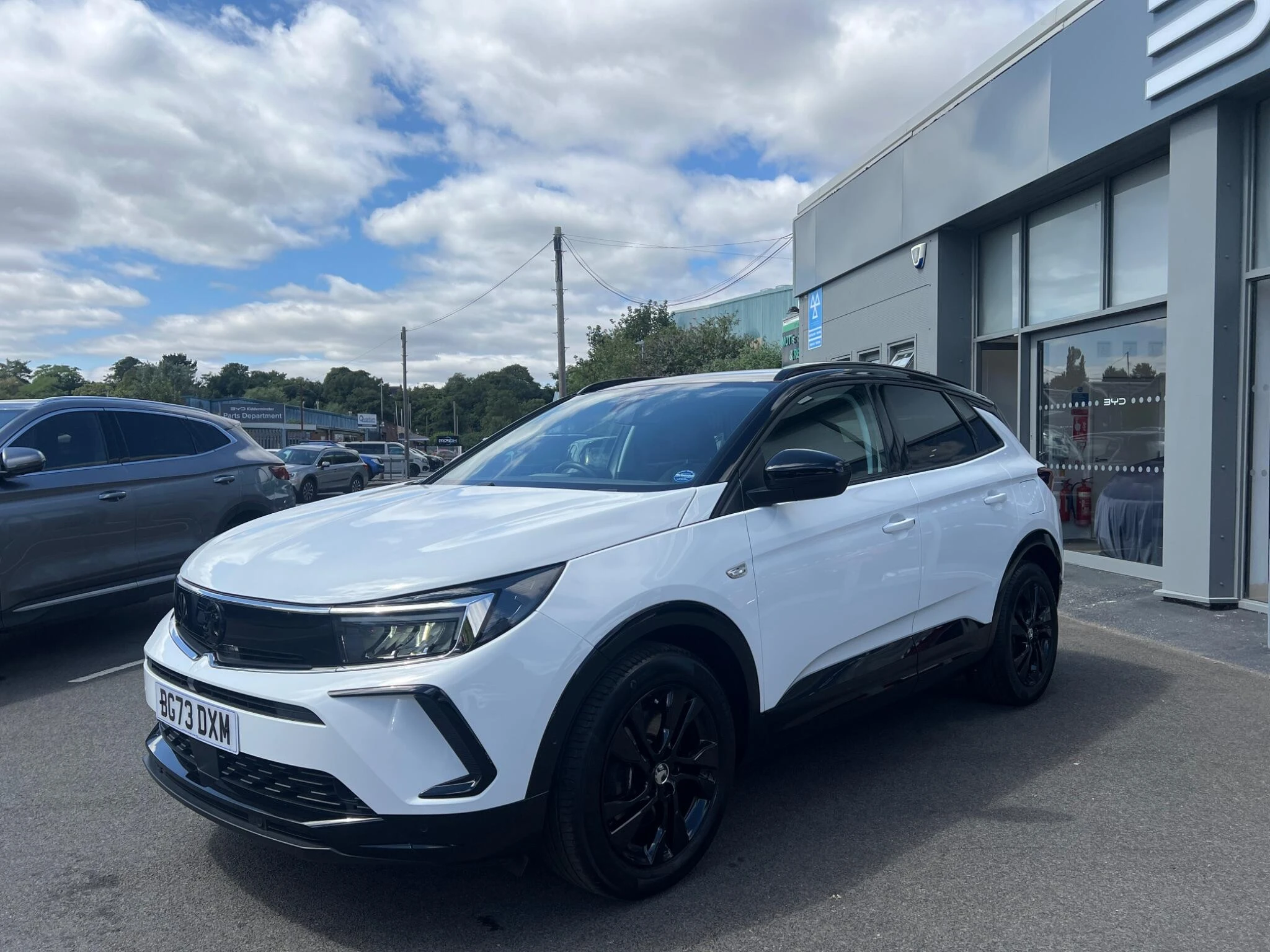 Vehicle image 9