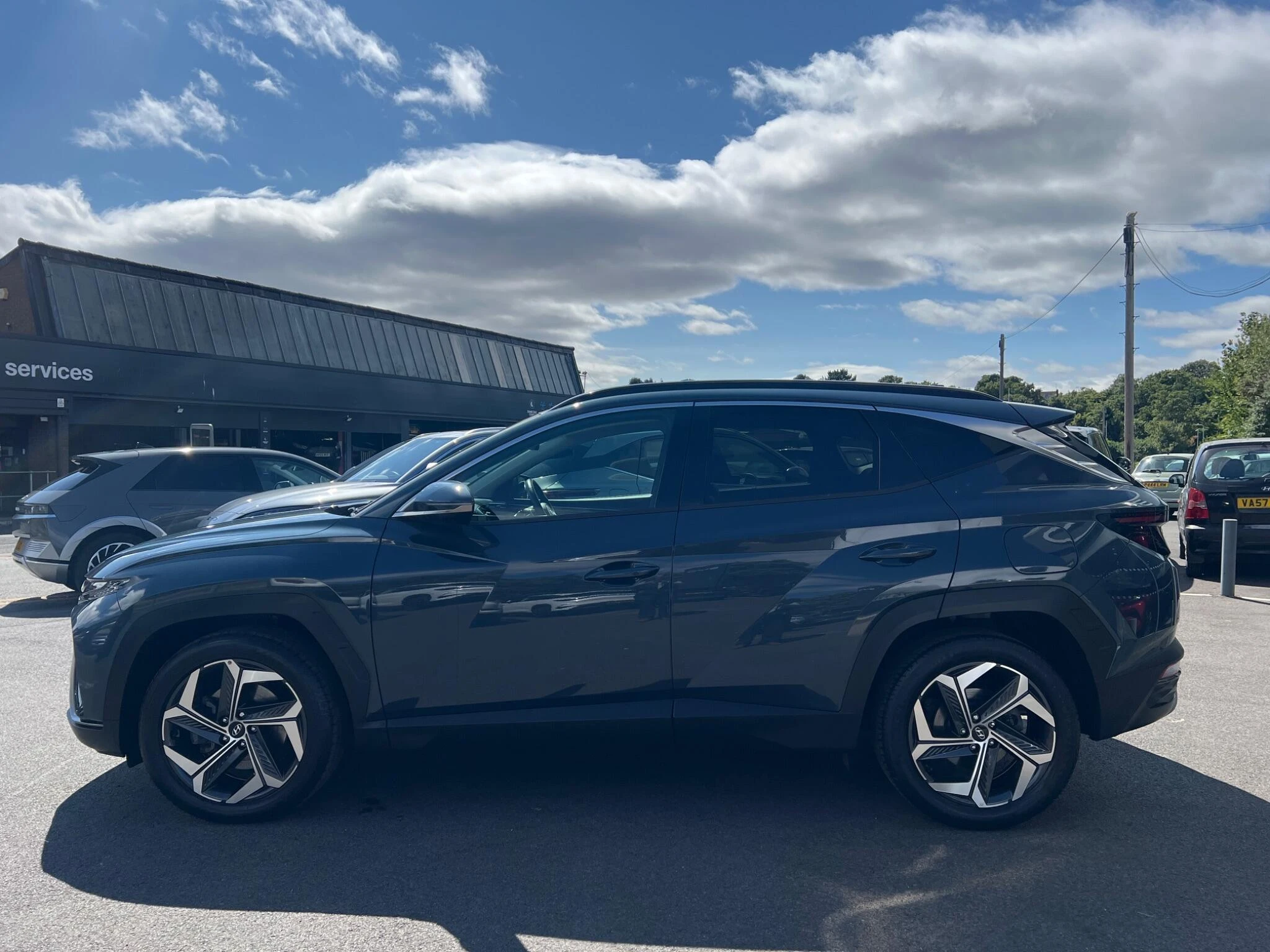 Vehicle image 12