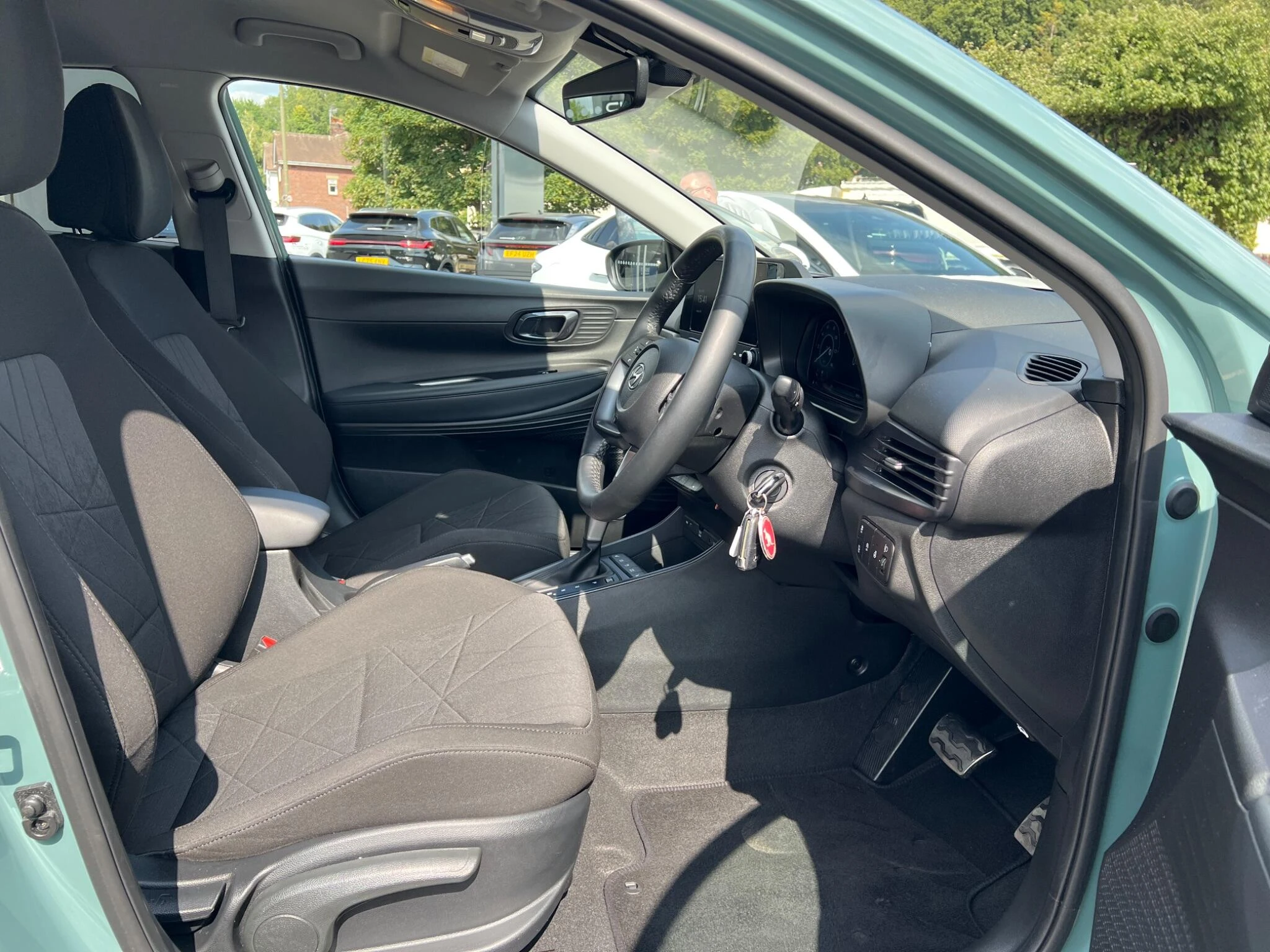 Vehicle image 23
