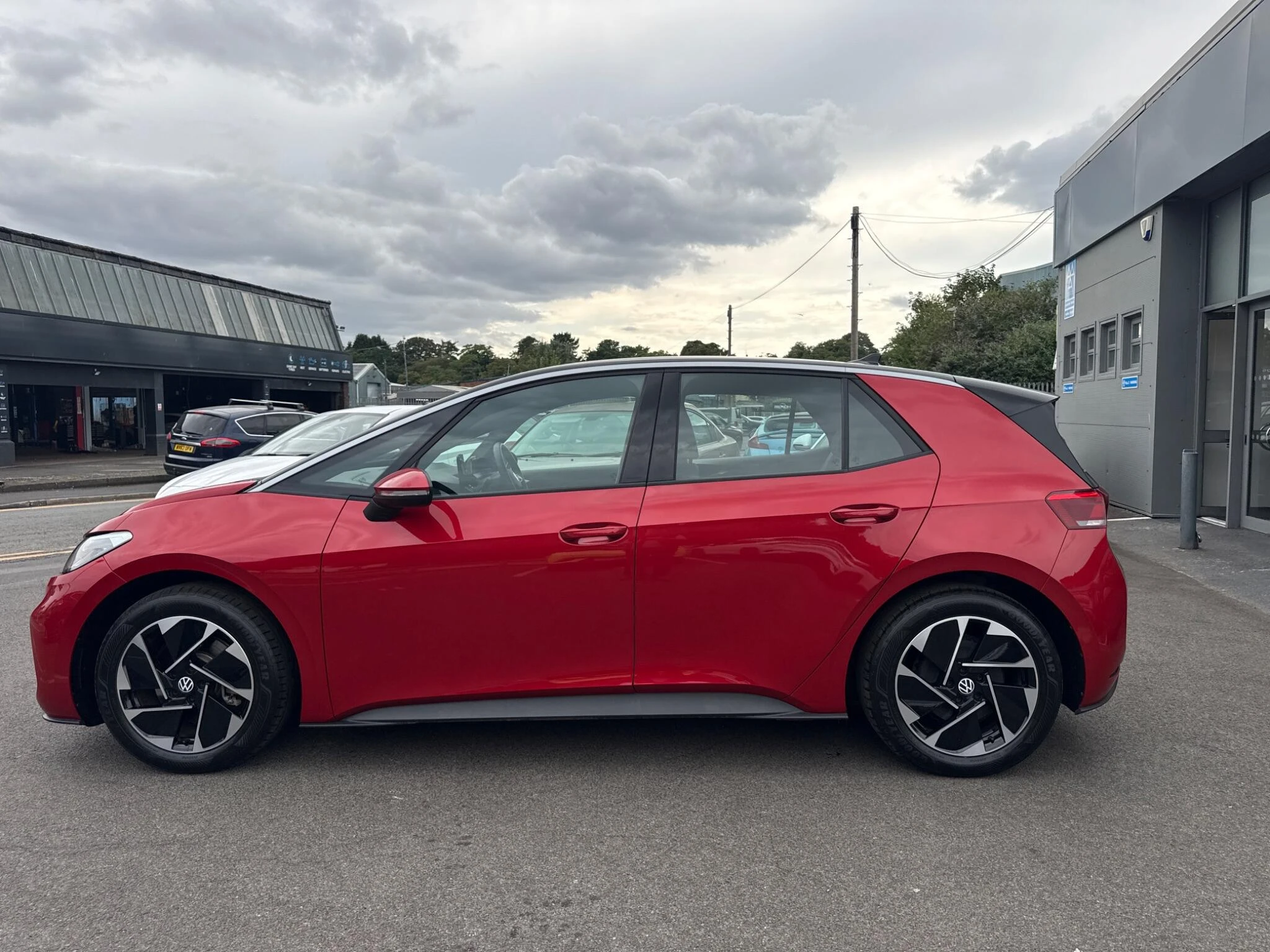 Vehicle image 39
