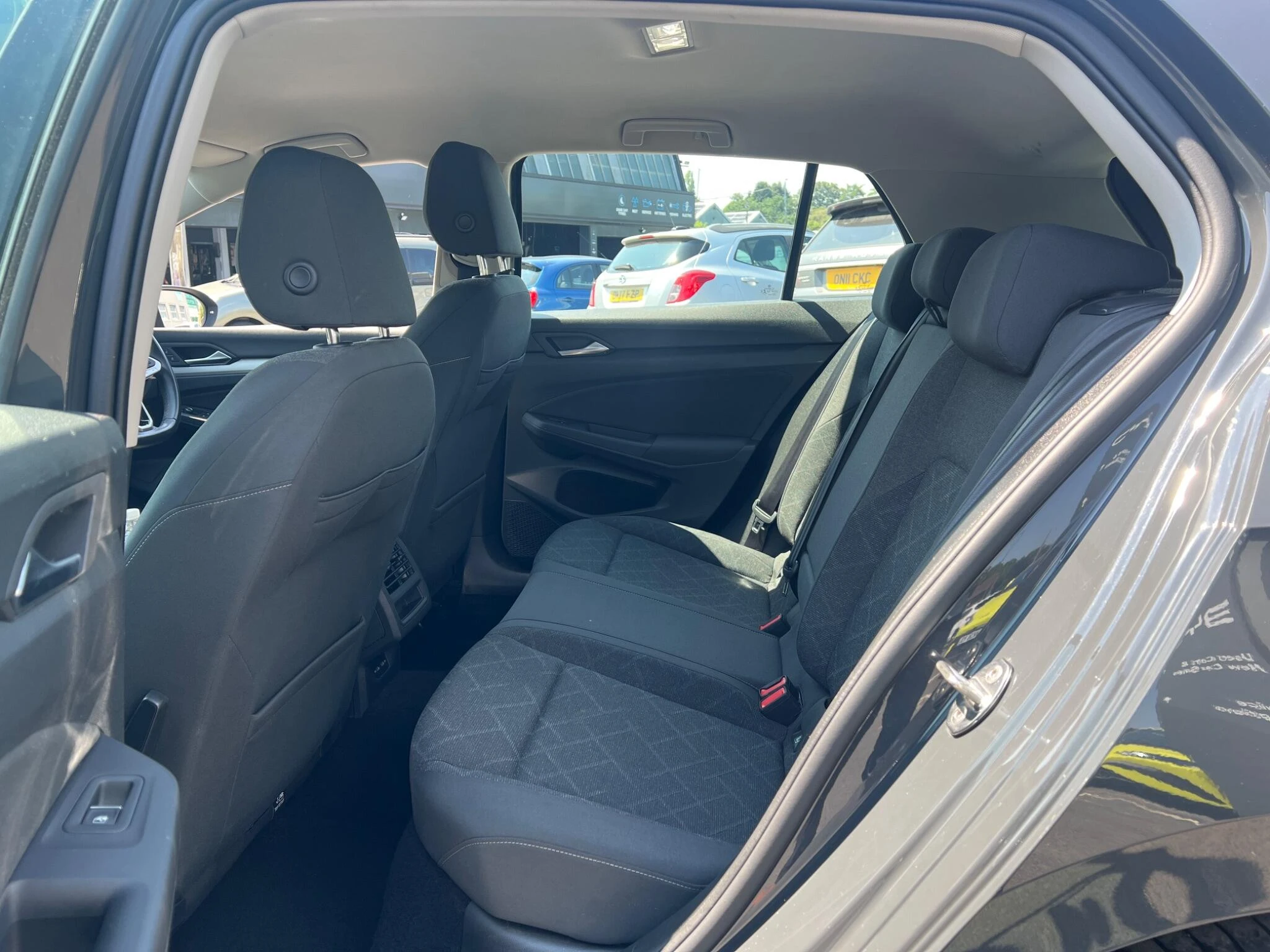 Vehicle image 14