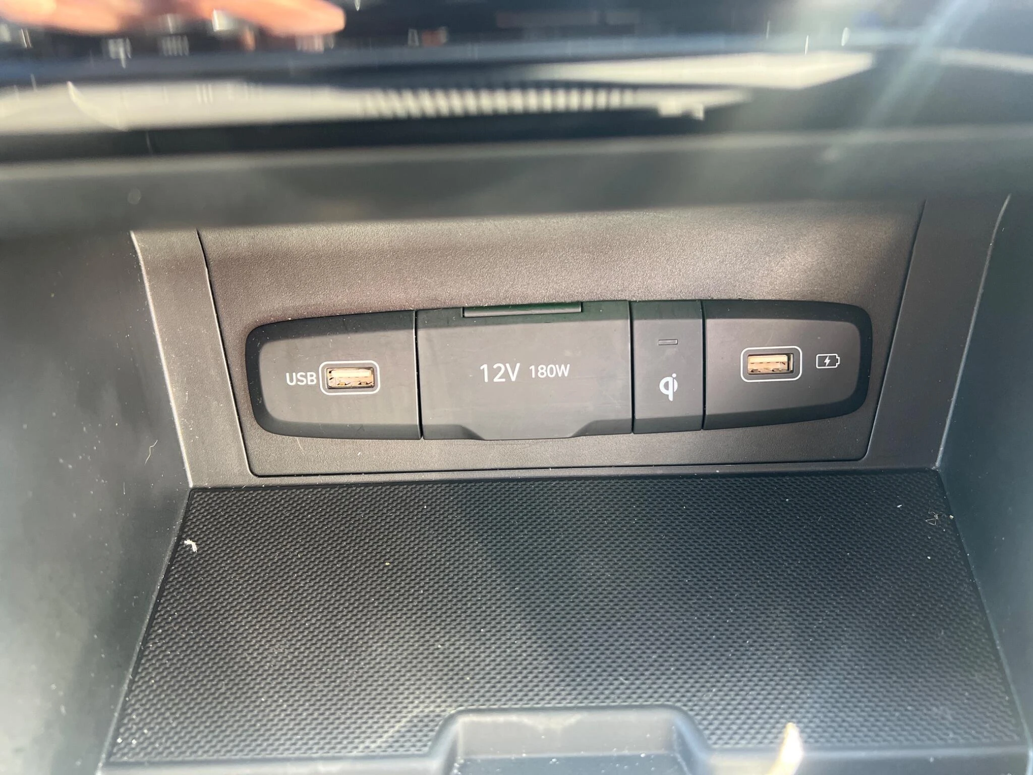 Vehicle image 29