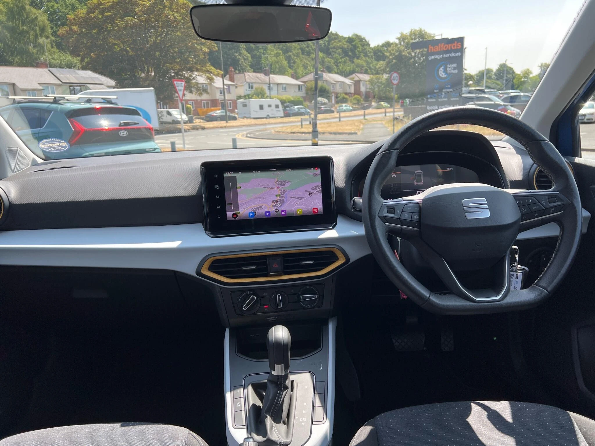Vehicle image 20