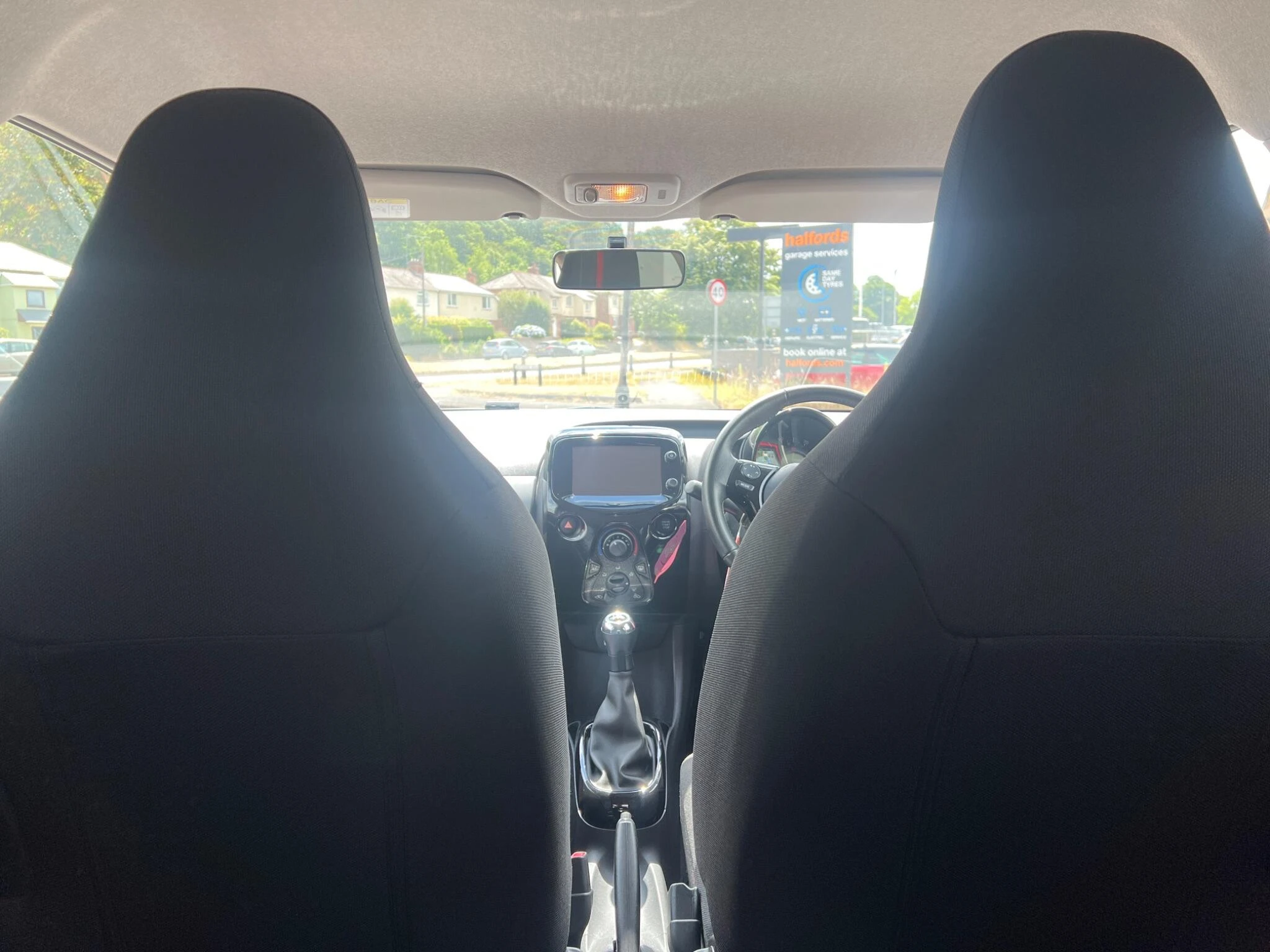 Vehicle image 21