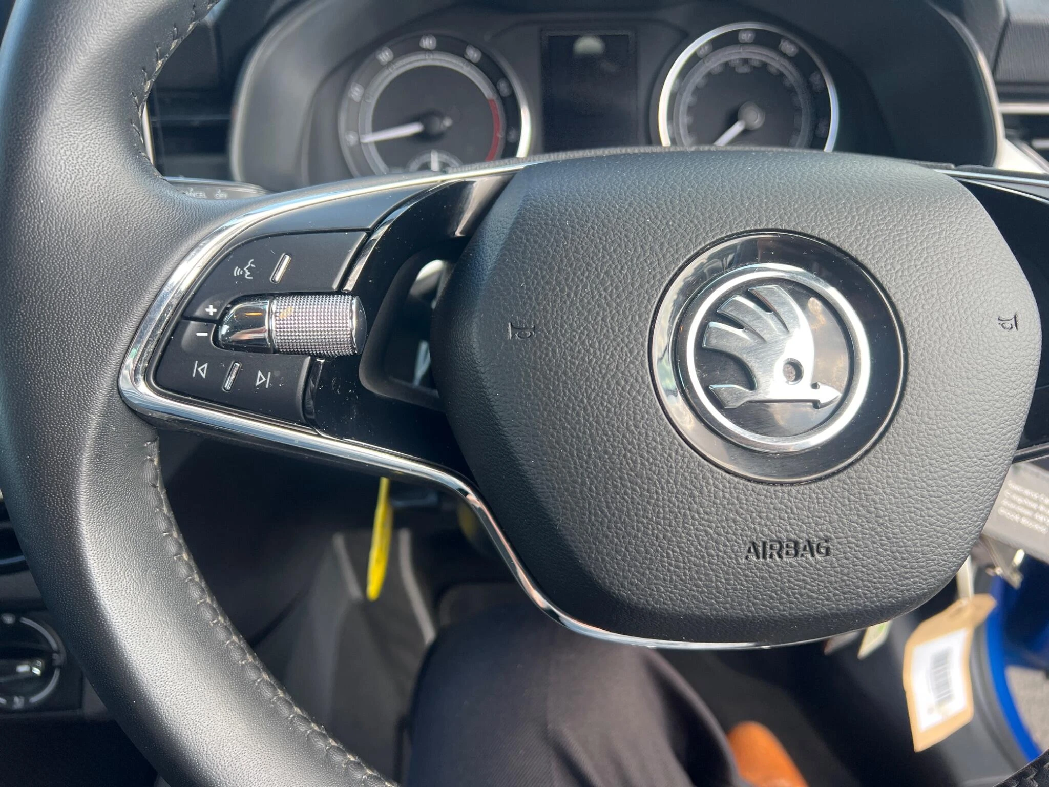 Vehicle image 41