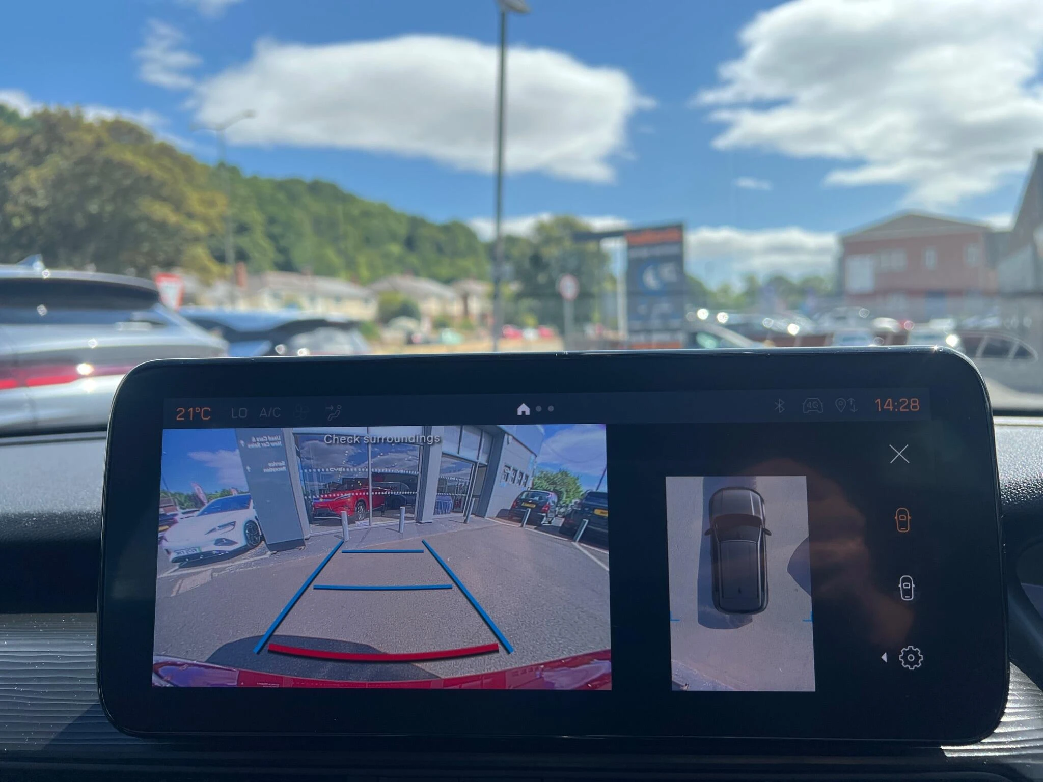 Vehicle image 37