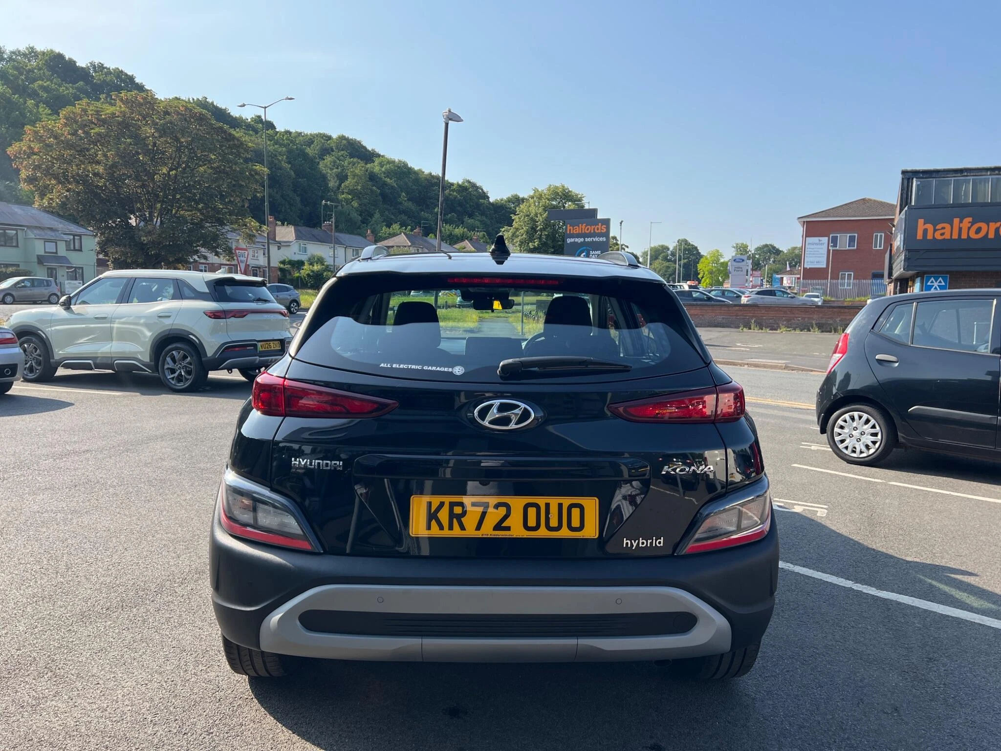 Vehicle image 14