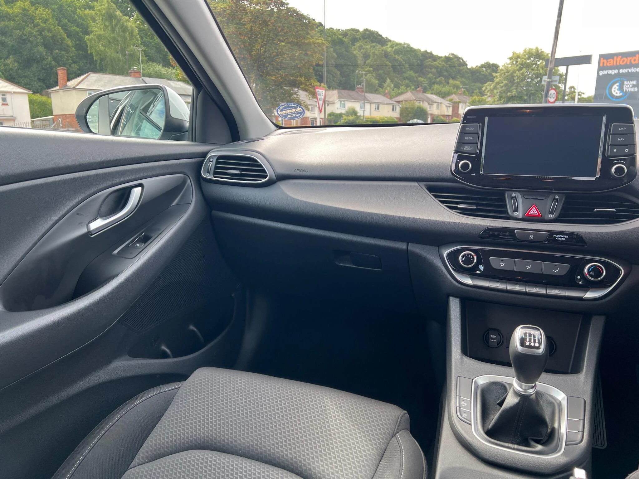 Vehicle image 12