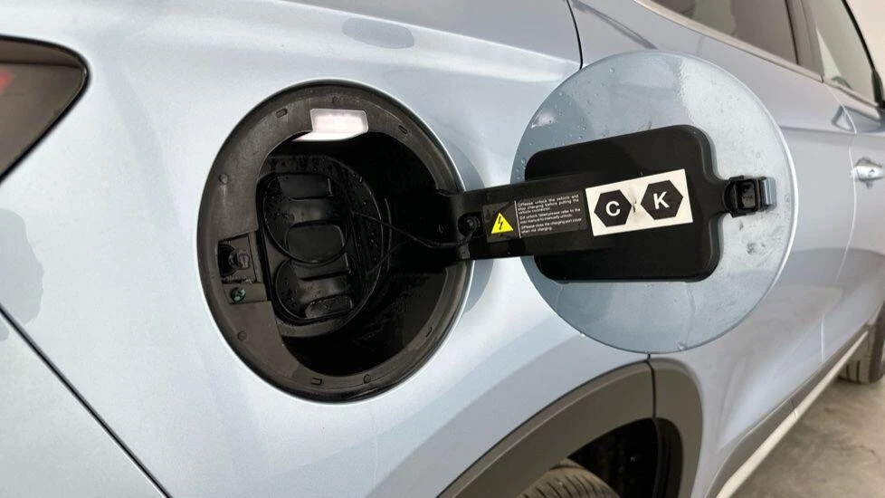 Vehicle image 20