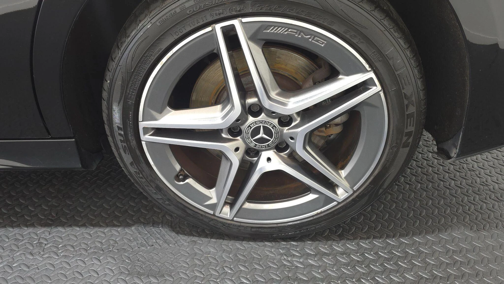 Vehicle image 35