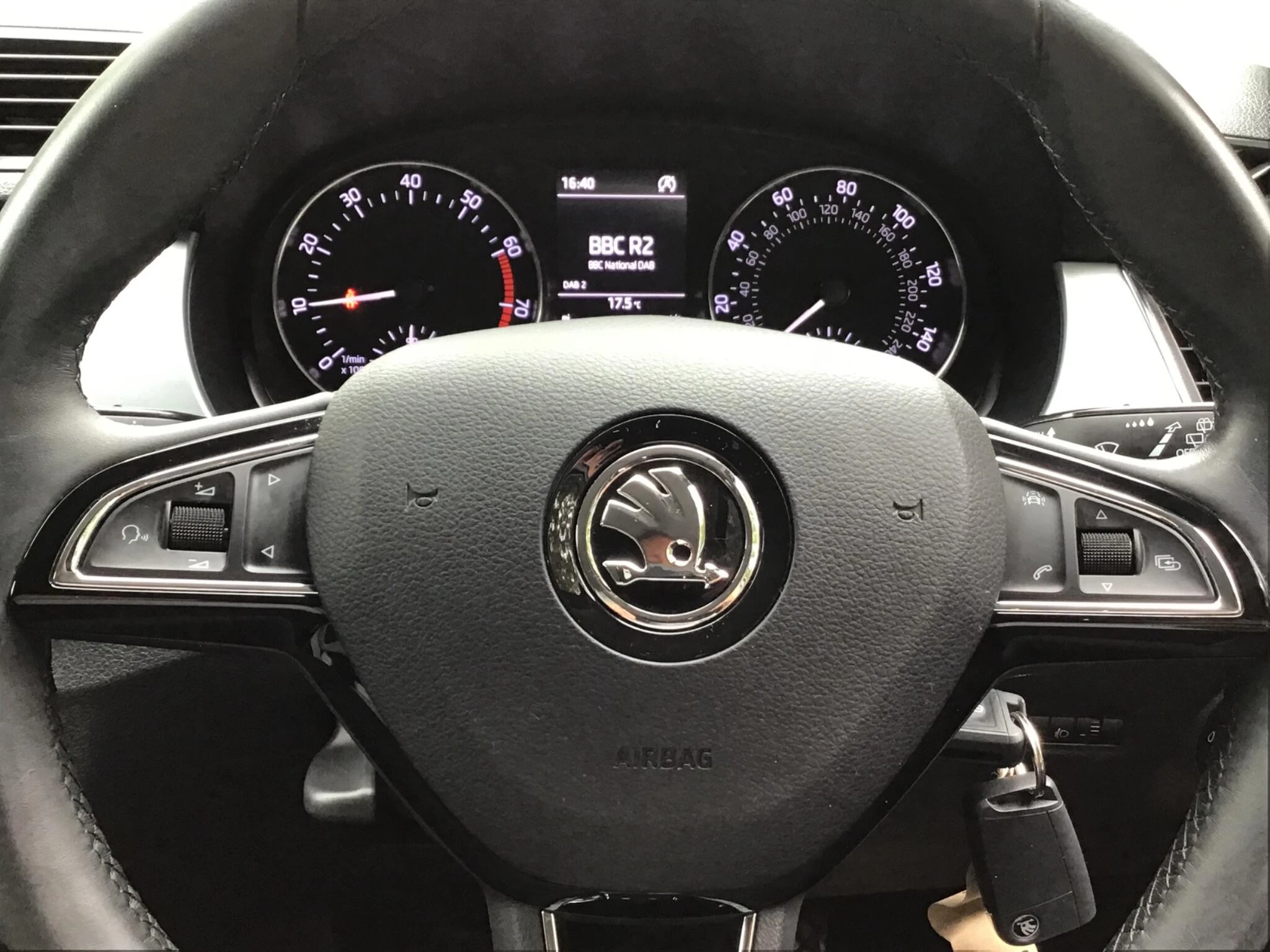 Vehicle image 26