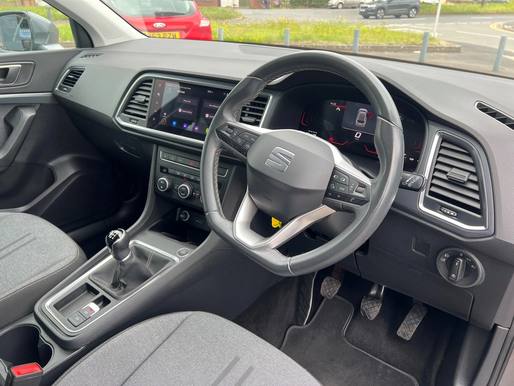 Vehicle image 14