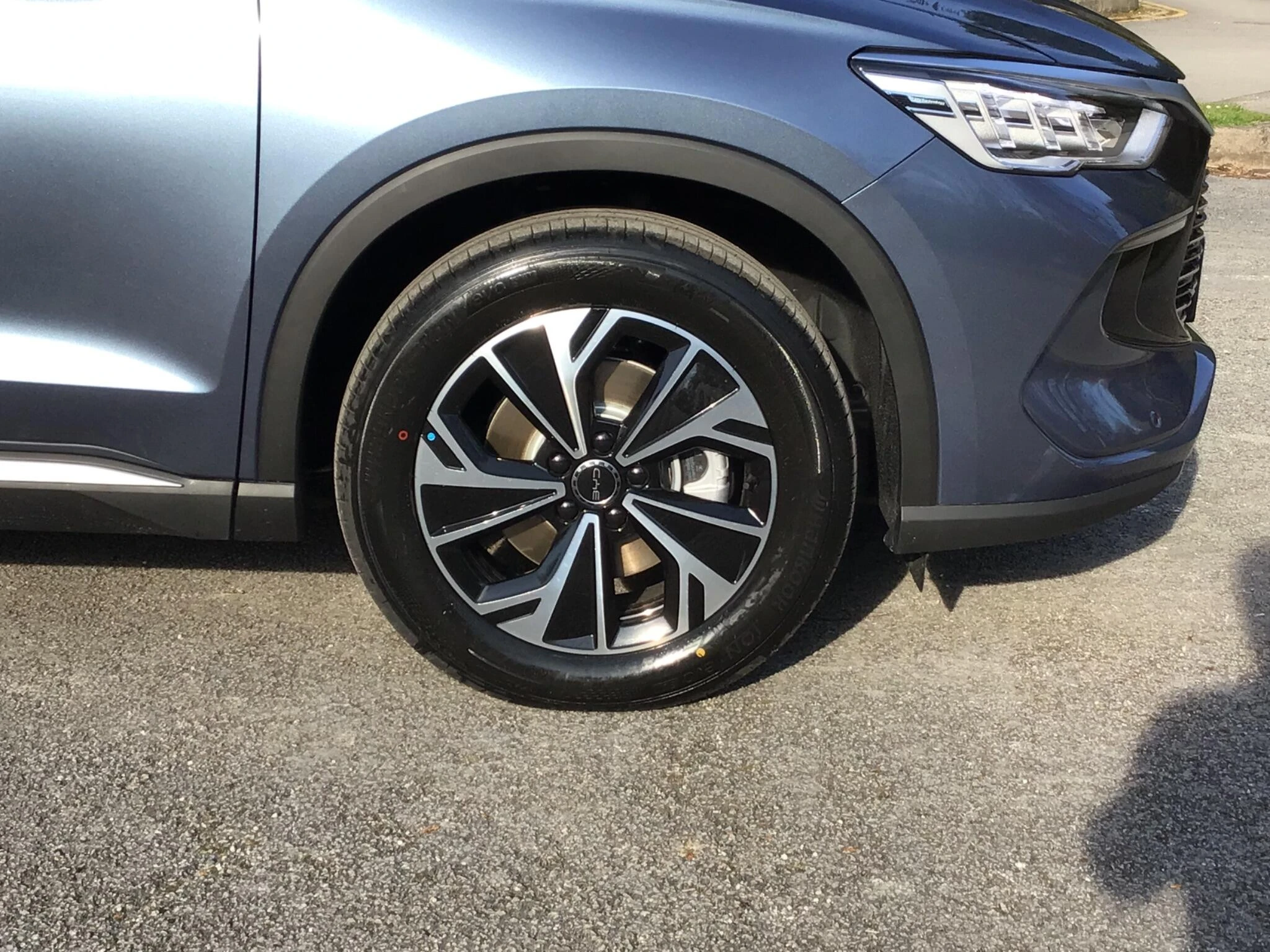 Vehicle image 25