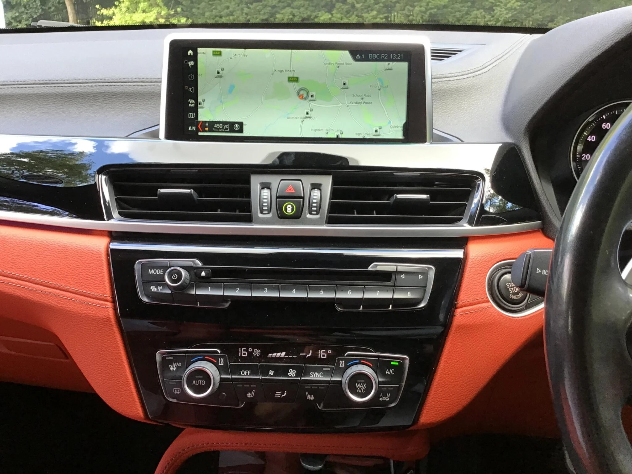 Vehicle image 32