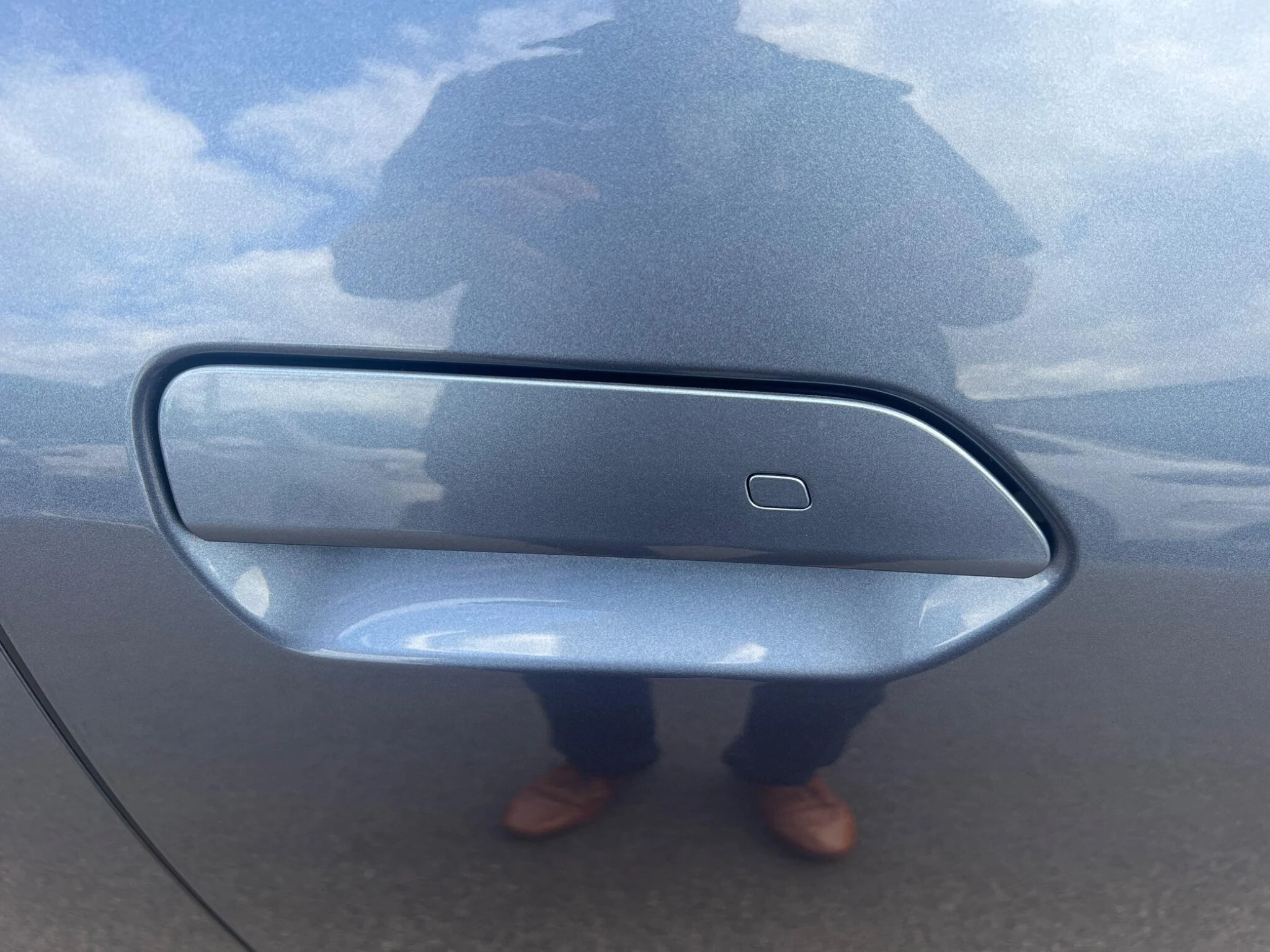 Vehicle image 48