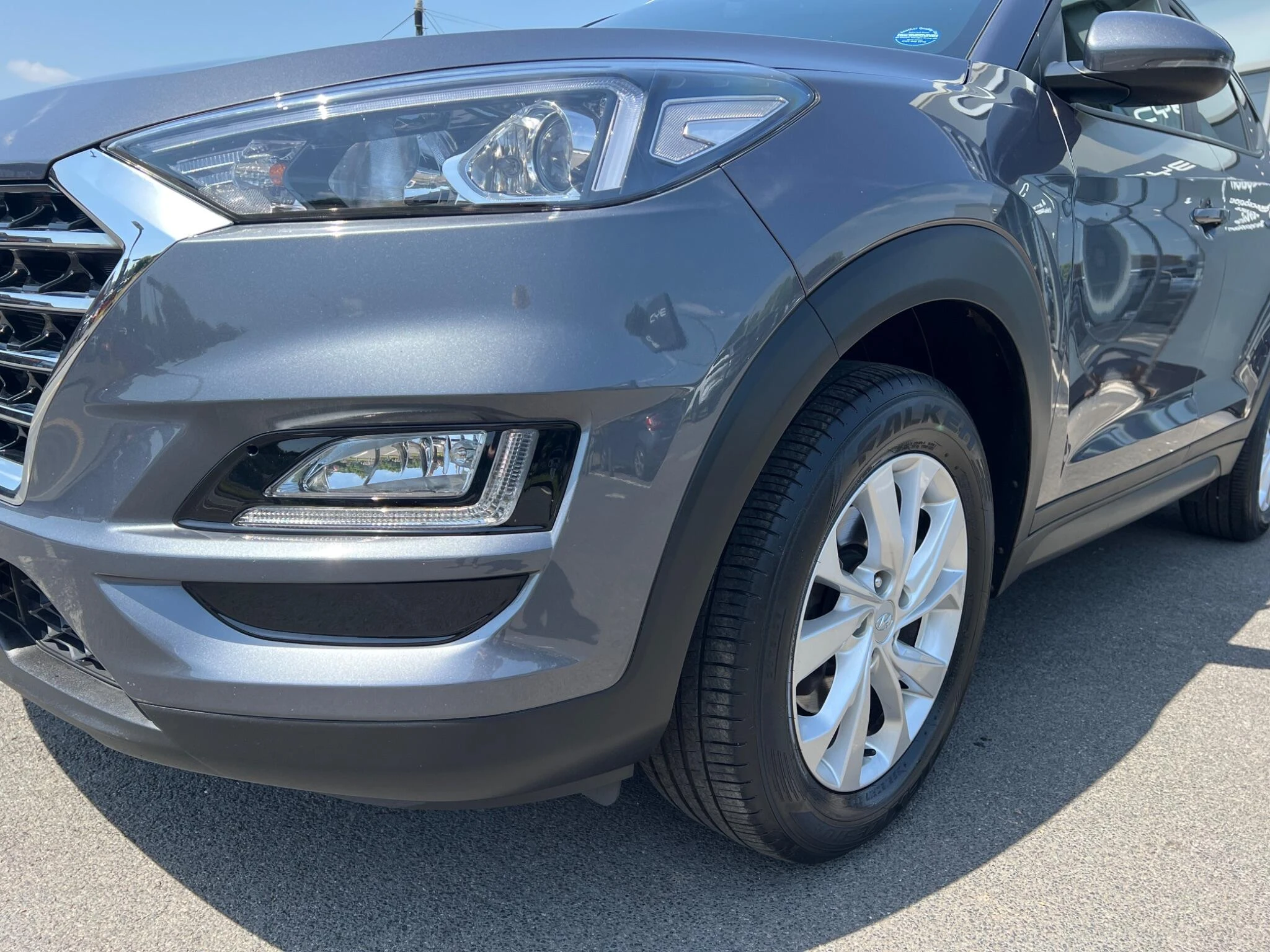 Vehicle image 52