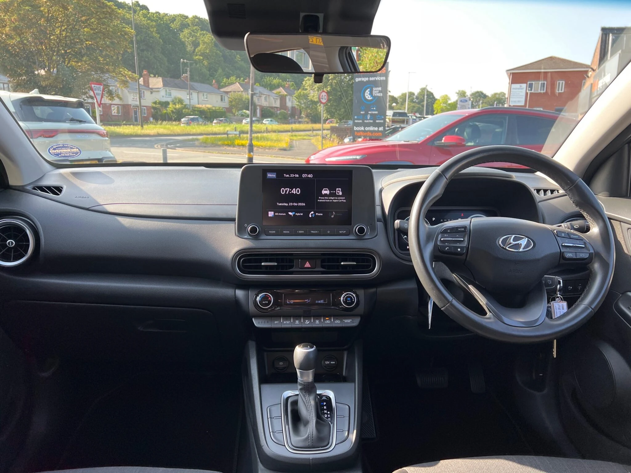 Vehicle image 18